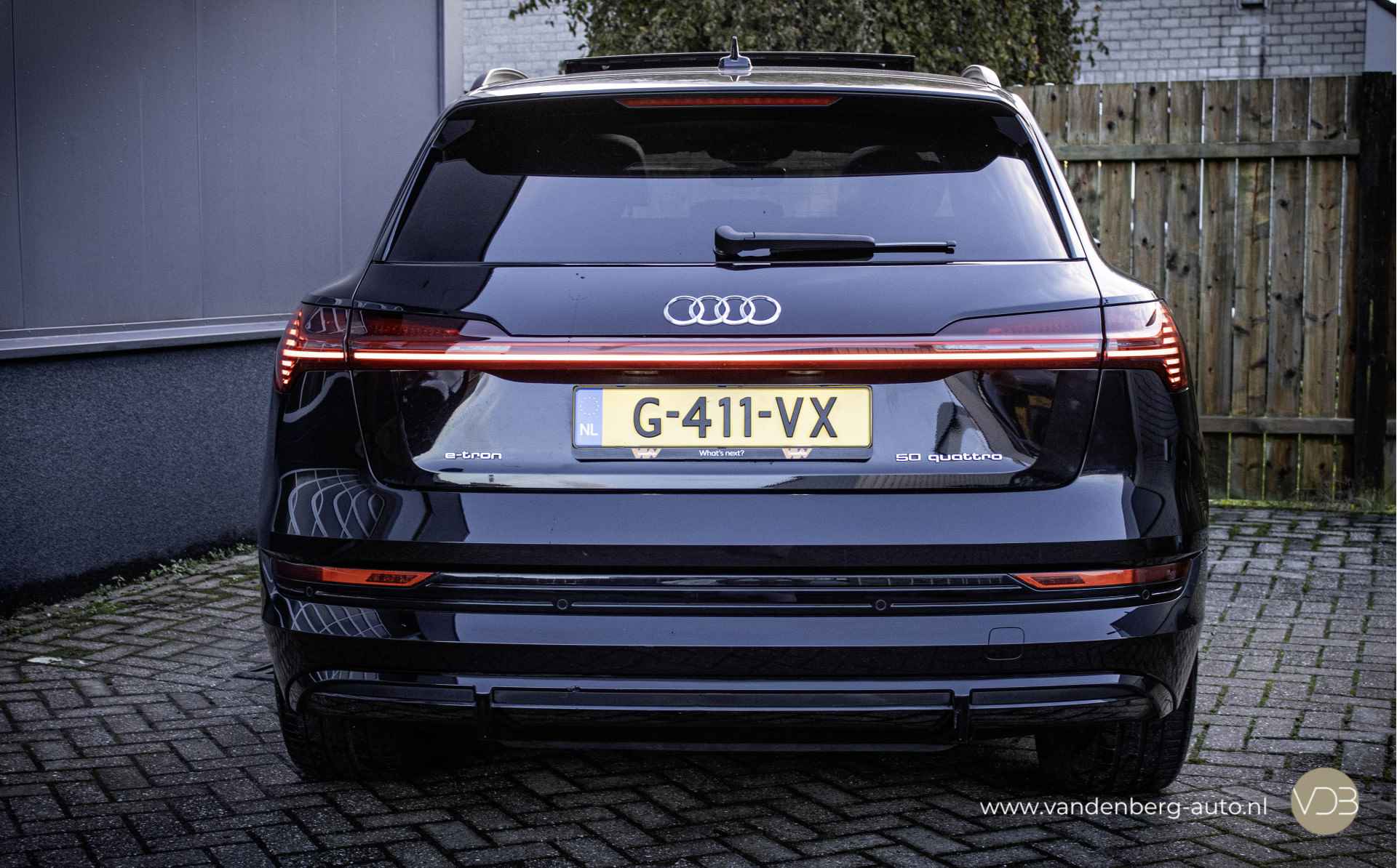 Audi e-tron 50 Quattro S-Line Black Edition 22inch Pano 1e Eigenaar - 5/15