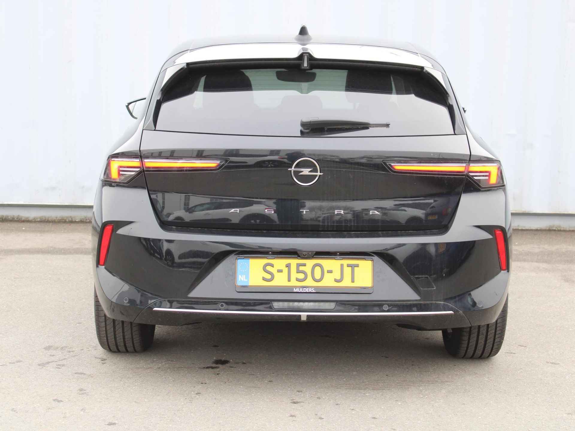 Opel Astra 1.2 turbo 130 pk Elegance Navigatie / Camera - 13/37