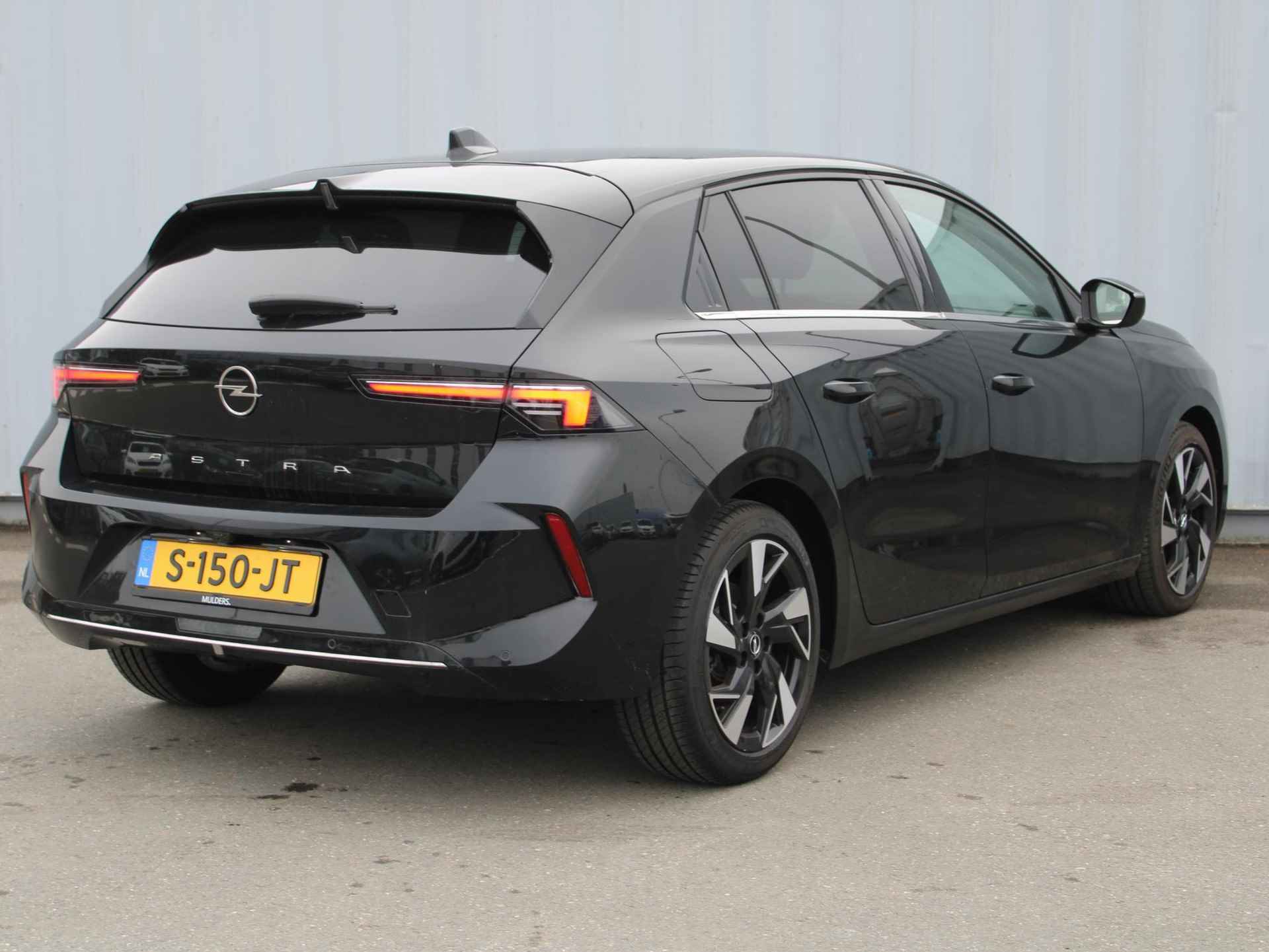 Opel Astra 1.2 turbo 130 pk Elegance Navigatie / Camera - 14/37