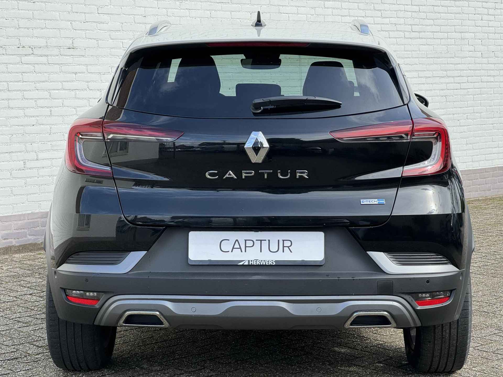 Renault Captur 1.6 E-Tech Hybrid 145 R.S. Line Automaat / BOSE / Navigatie / Dode Hoek Detectie / 360 Camera / Parkeer Assistent / Apple Carplay & Android Auto / Cruise / Clima / Keyless / - 24/42