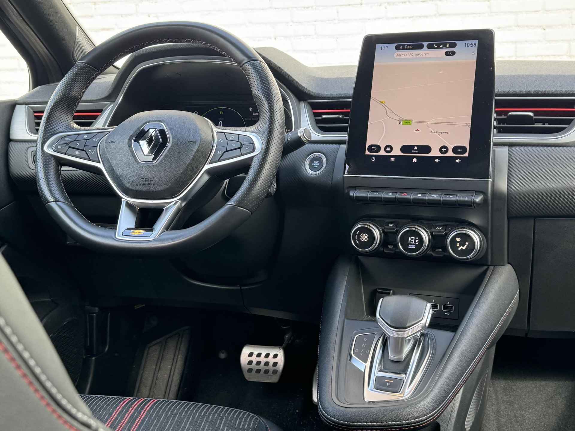 Renault Captur 1.6 E-Tech Hybrid 145 R.S. Line Automaat / BOSE / Navigatie / Dode Hoek Detectie / 360 Camera / Parkeer Assistent / Apple Carplay & Android Auto / Cruise / Clima / Keyless / - 28/42