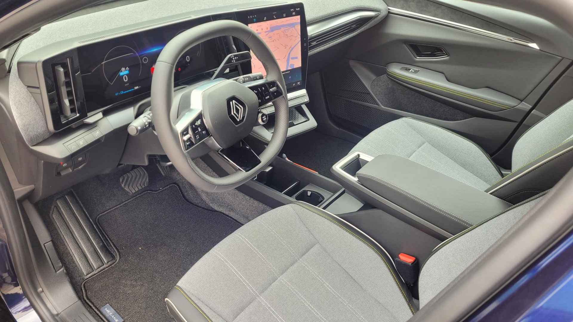 Renault Megane E-Tech EV40 Boost Charge Techno | Harman Kardon Audio | Pack Advanced Drive Assist | Warmtepomp | Camera | 20" LMV | Draadloze Smartphonelader | Two-Tone - 11/25