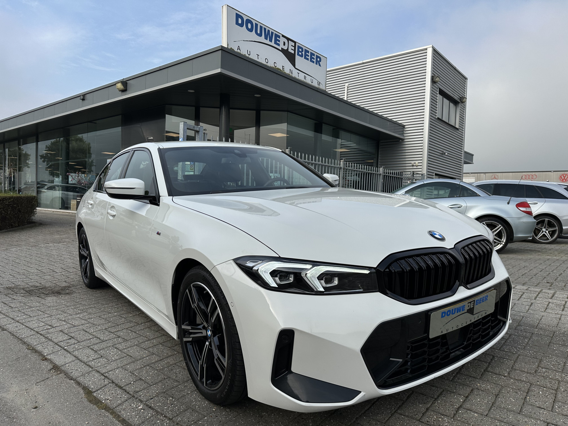 BMW 3-serie 330i NEW MODEL M sport 330 Adapt.Cruise|Camera|Alarm|Stoelverw.