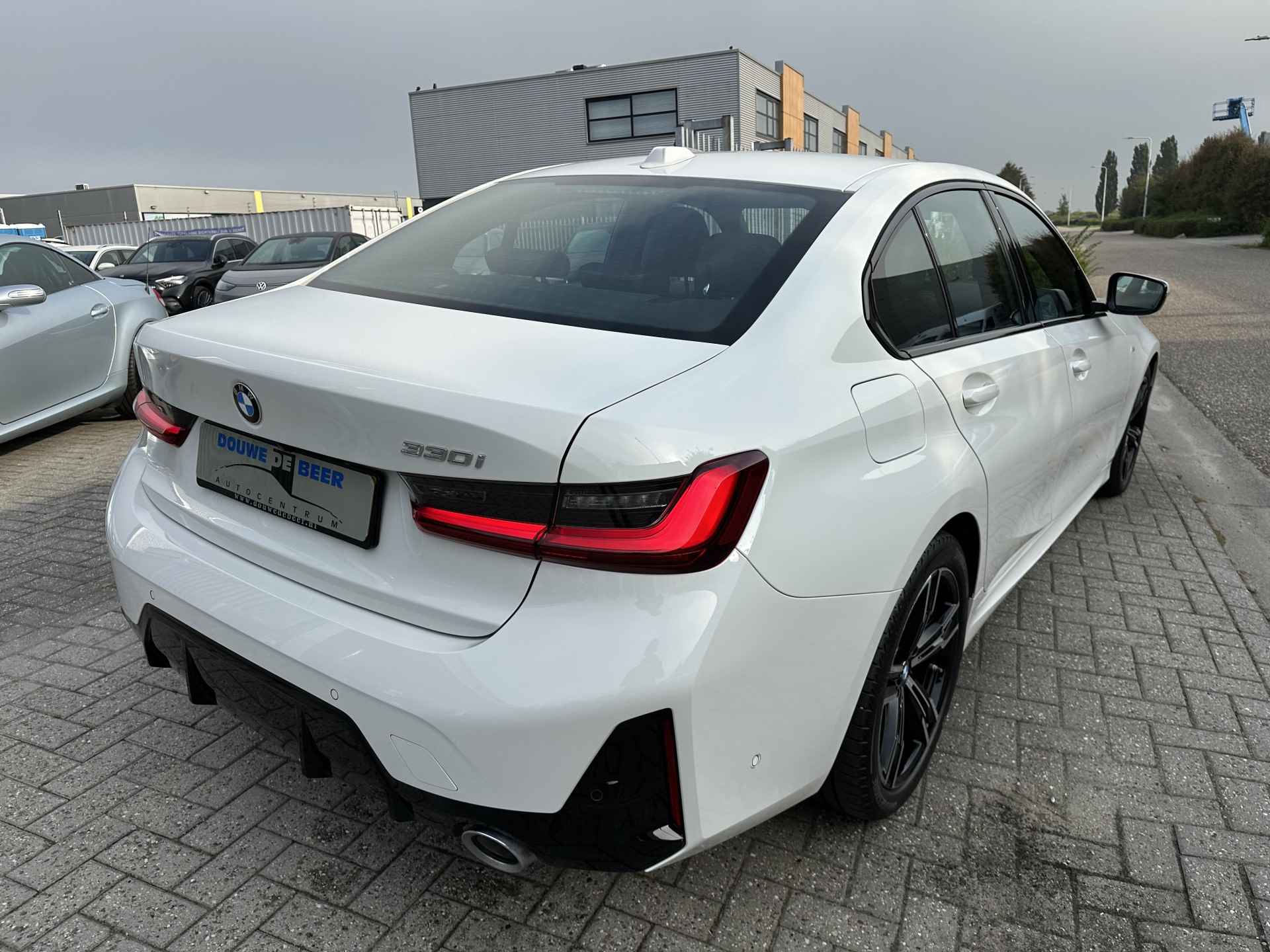 BMW 3-serie 330i NEW MODEL M sport 330 Adapt.Cruise|Camera|Alarm|Stoelverw. - 6/24