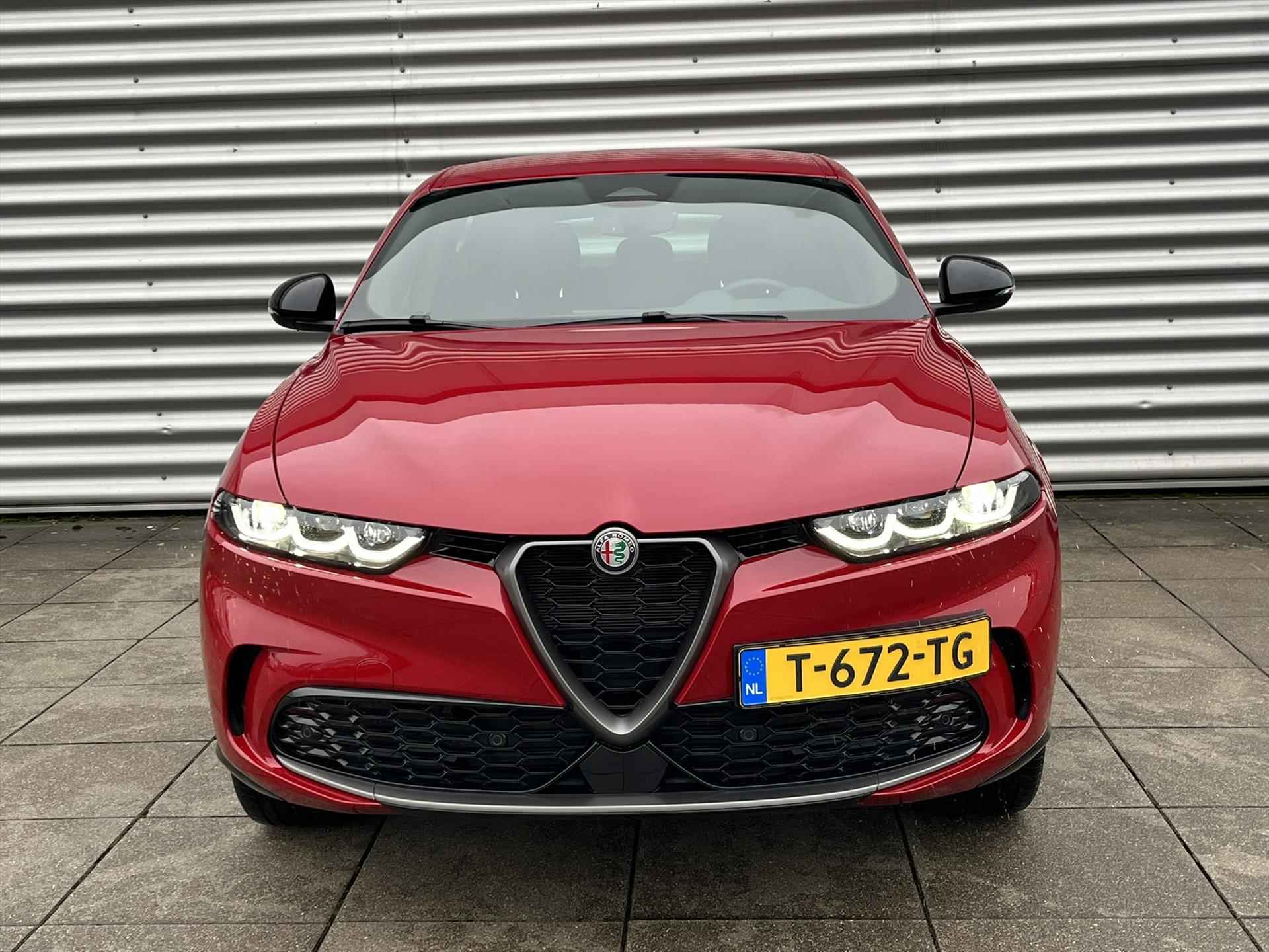 ALFA ROMEO Tonale 1.3T Plug-In-Hybrid 280pk Aut Edizione Speciale | Navigatie | Cruise Control | Climate Control - 2/34