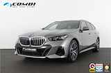 BMW 5-serie Touring 530e M Sport > Oxid grau/Iconic Glow/Panorama/Ventilatie/Head-up/360°/H&K...