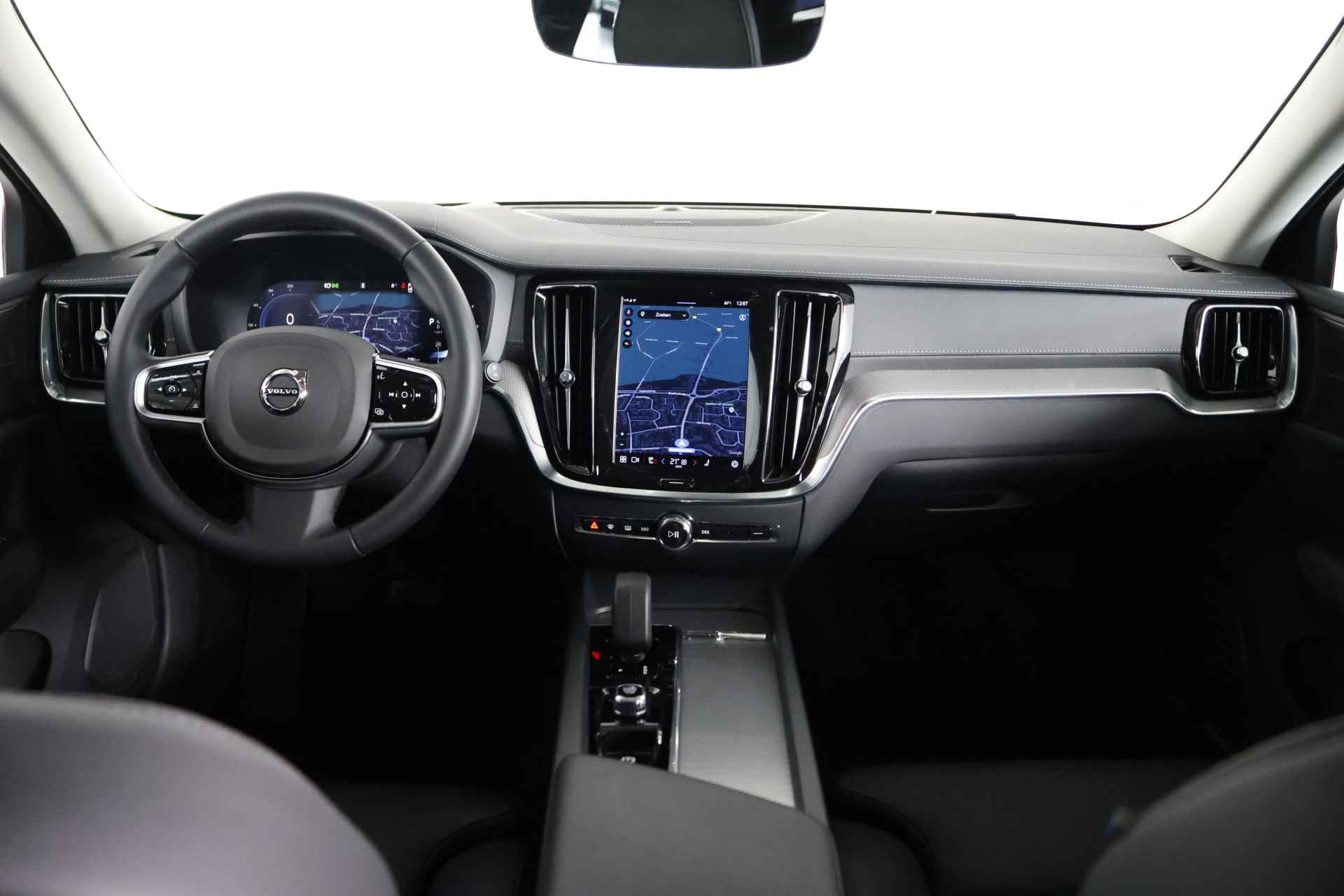 Volvo V60 2.0 B4 Ultimate Dark Panorama / Opendak /Leder / HUD / Pilot Assist / HarmanKardon / CarPlay - 41/43