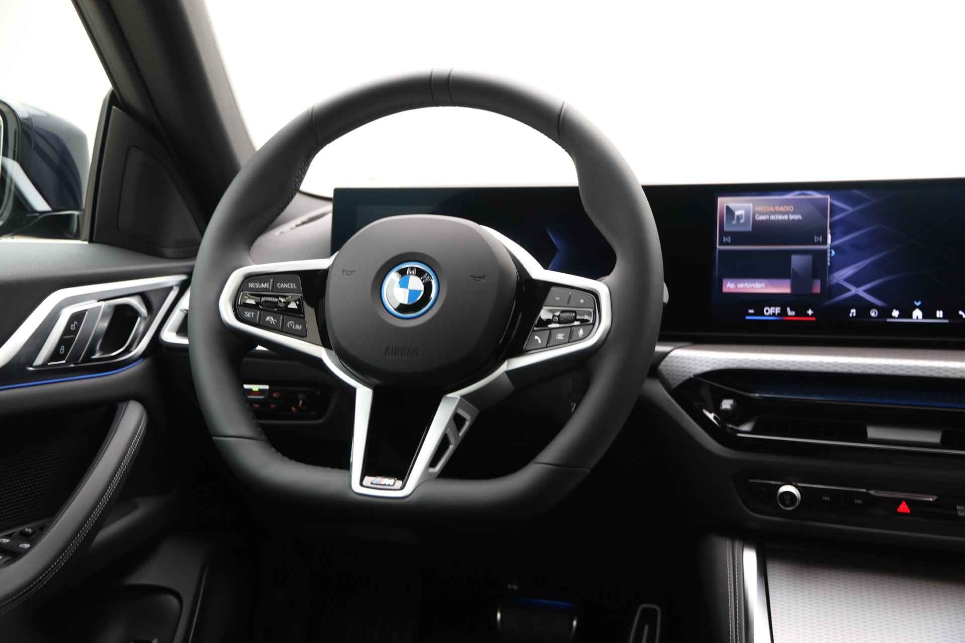 BMW i4 eDrive40 84 kWh - 3/27