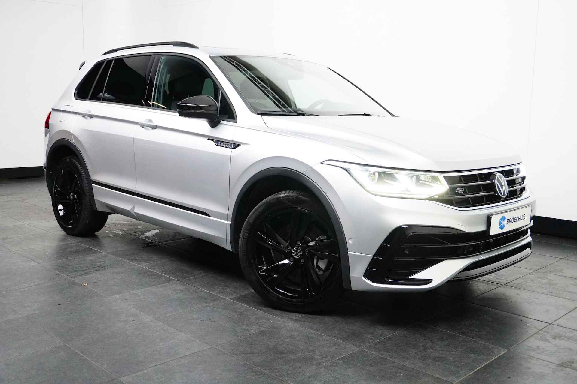 Volkswagen Tiguan 1.4 TSI 245 pk eHybrid R-Line Business | Elektrisch glazen panorama-dak | Achteruitrijcamera | Stoel\stuur verwarming | - 3/25