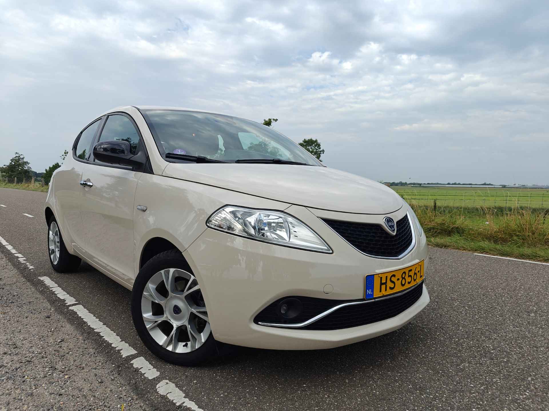 Lancia Ypsilon 1.2 Opening Edition | 1e eigenaar | Navigatie | Cruise control - 31/32