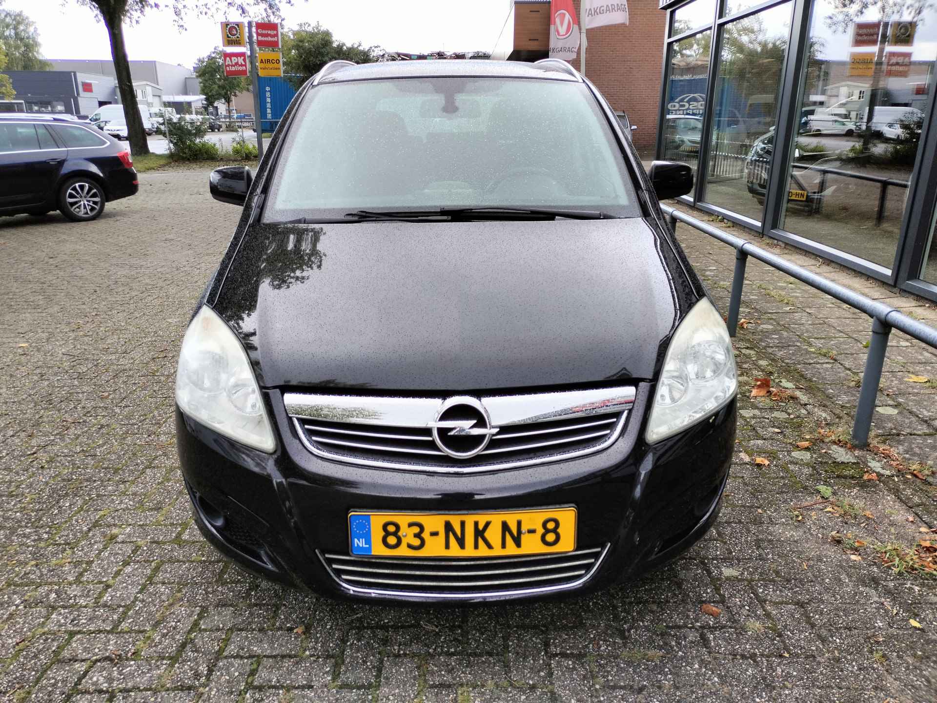 Opel Zafira 1.8 Cosmo AUTOMAAT-7PERS-CLIMA-TREKHAAK - 16/18