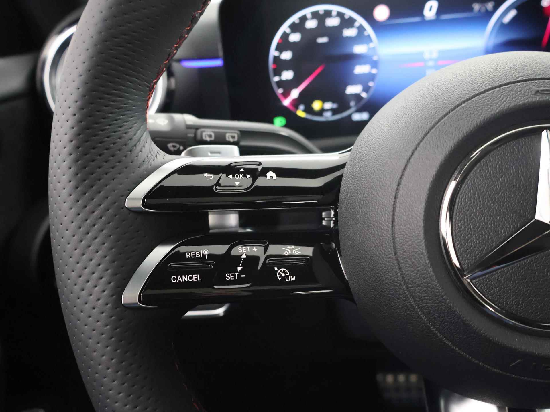 Mercedes-Benz A-Klasse 250 e AMG Line Night pakket | Pananorama-schuifdak | Sfeerverlichting | Achteruitrijcamera | Stoelverwarming | DAB+ Radio | High-performance LED - 31/44