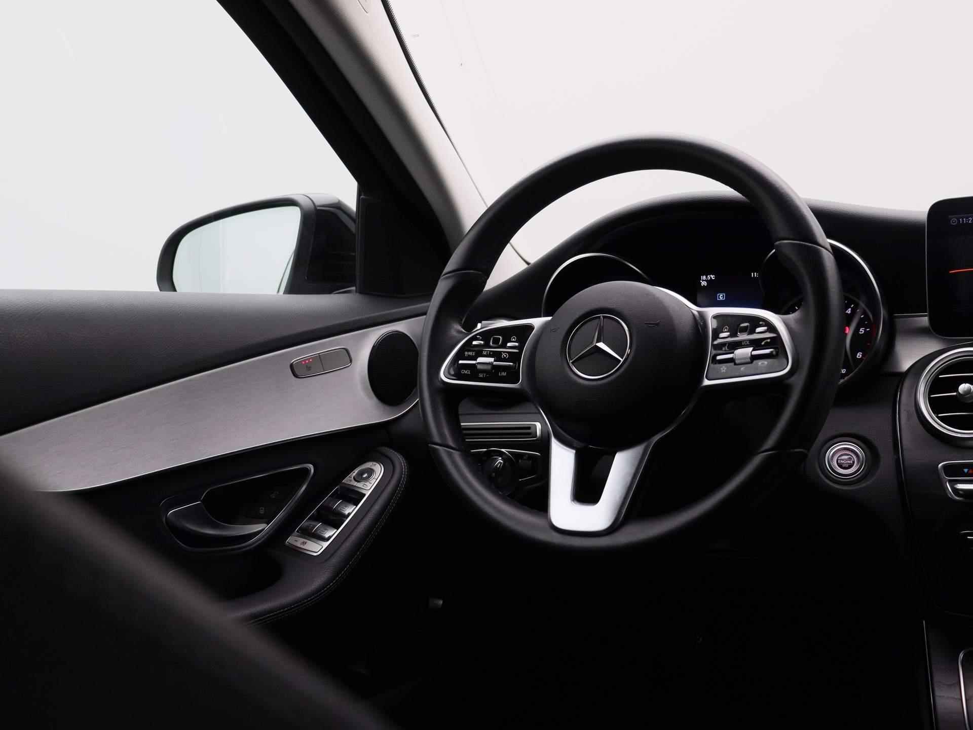 Mercedes-Benz C-klasse 200 d Business Solution | Leder | Navigatie | Achteruitrijcamera | Climate Control | LED | Stoelverwarming | Elektrische Verstelbare Voorstoelen | Elektrische Achterklep | - 11/44