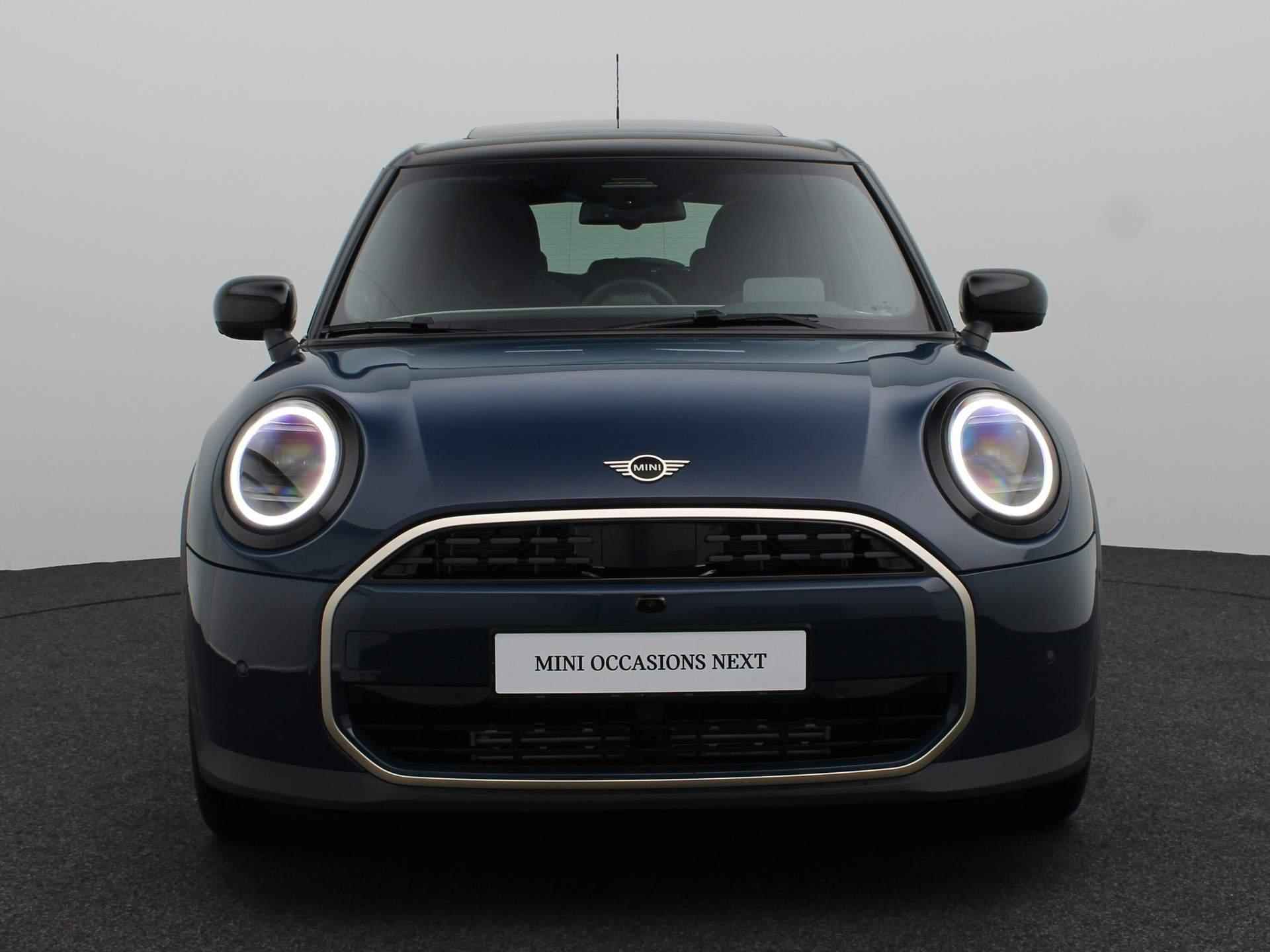 MINI 5-Deurs Cooper C Pakket L + Harman Kardon + Panoramadak + Driving Assistant + Parking Assistant Plus + 18'' + Led - 4/41