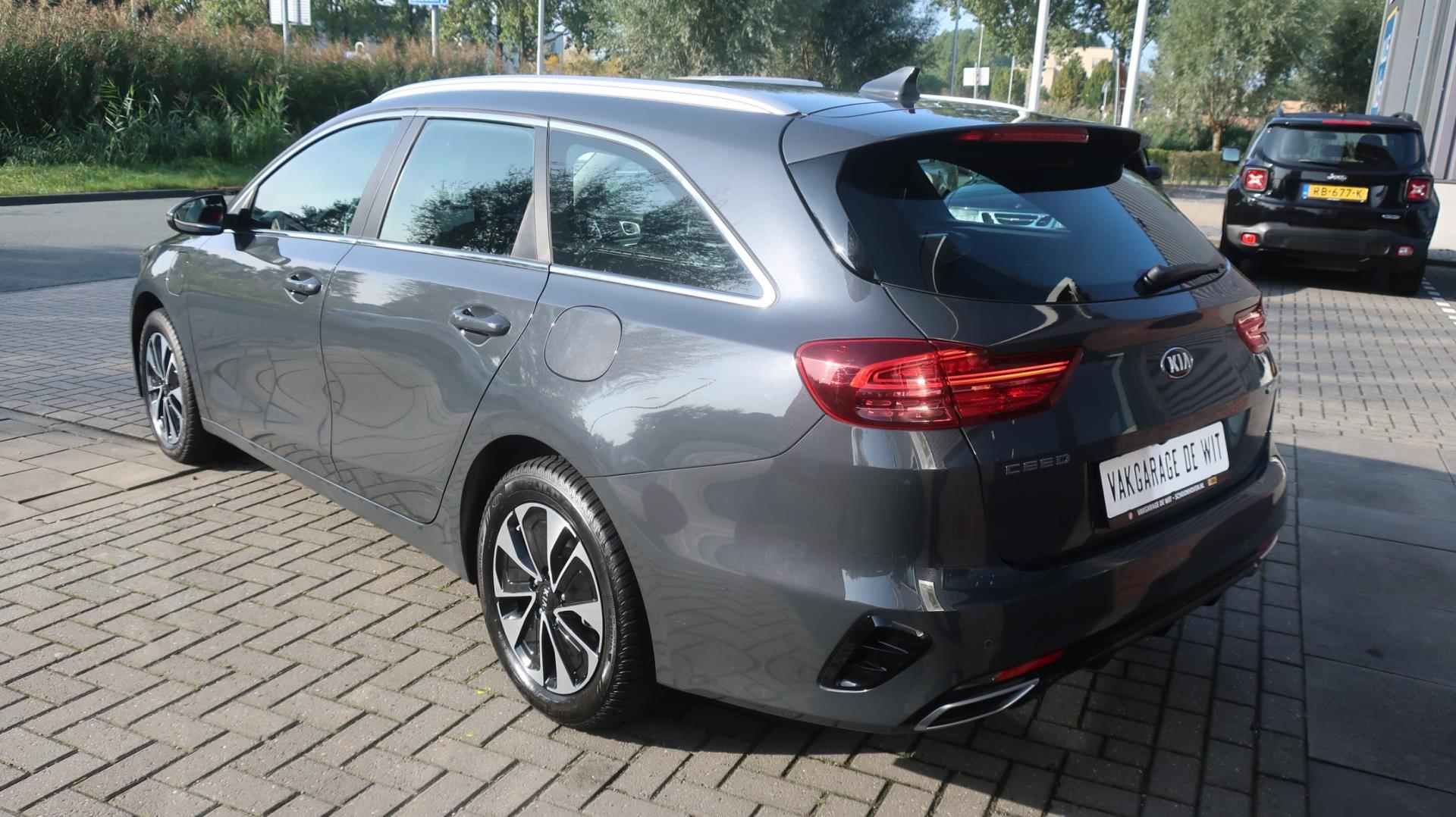 Kia CEED 1.6 GDi PHEV DynamicPlusLine - 5/38