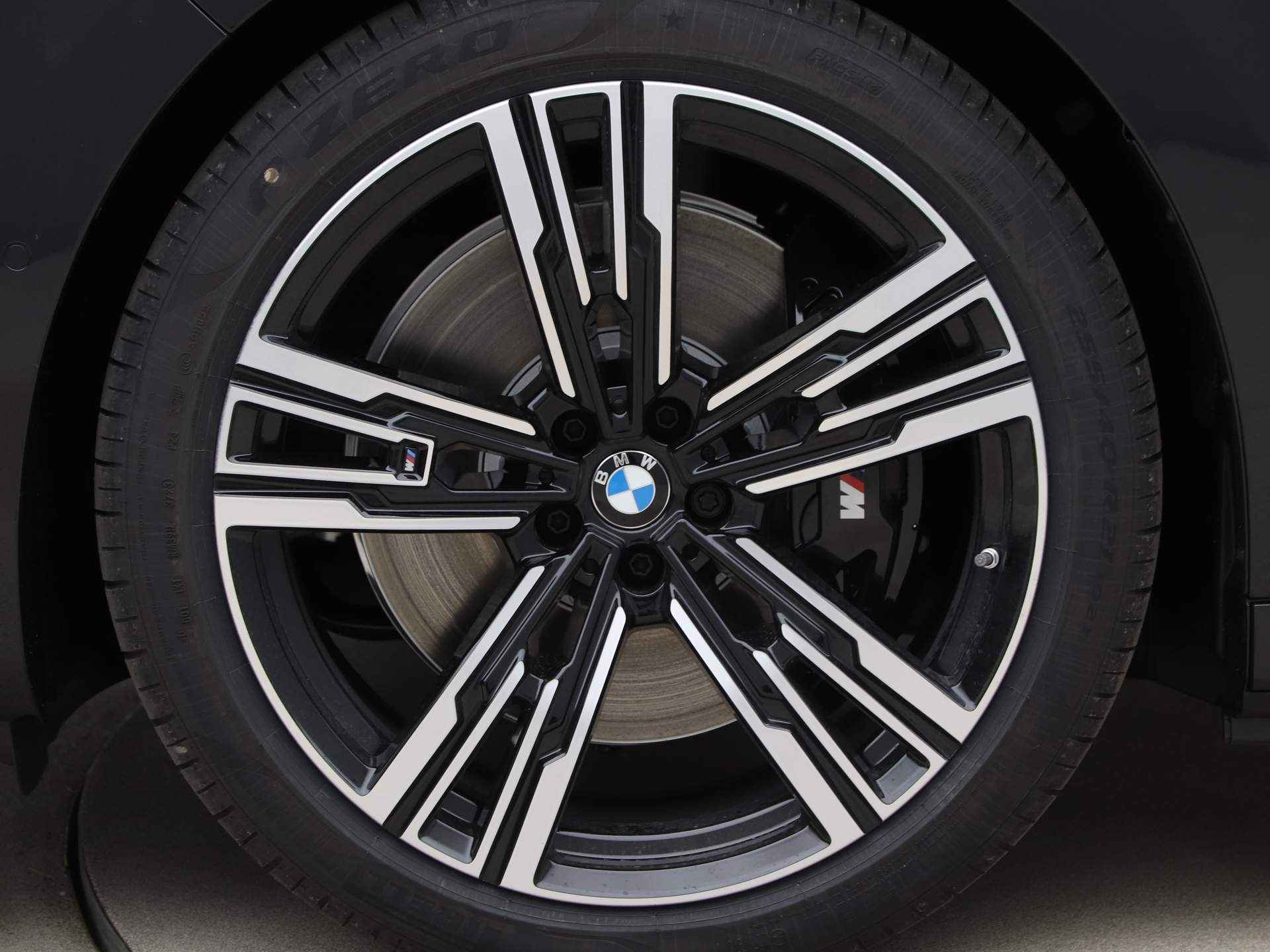 BMW i7 M70 xDrive M-Sport - 22/22