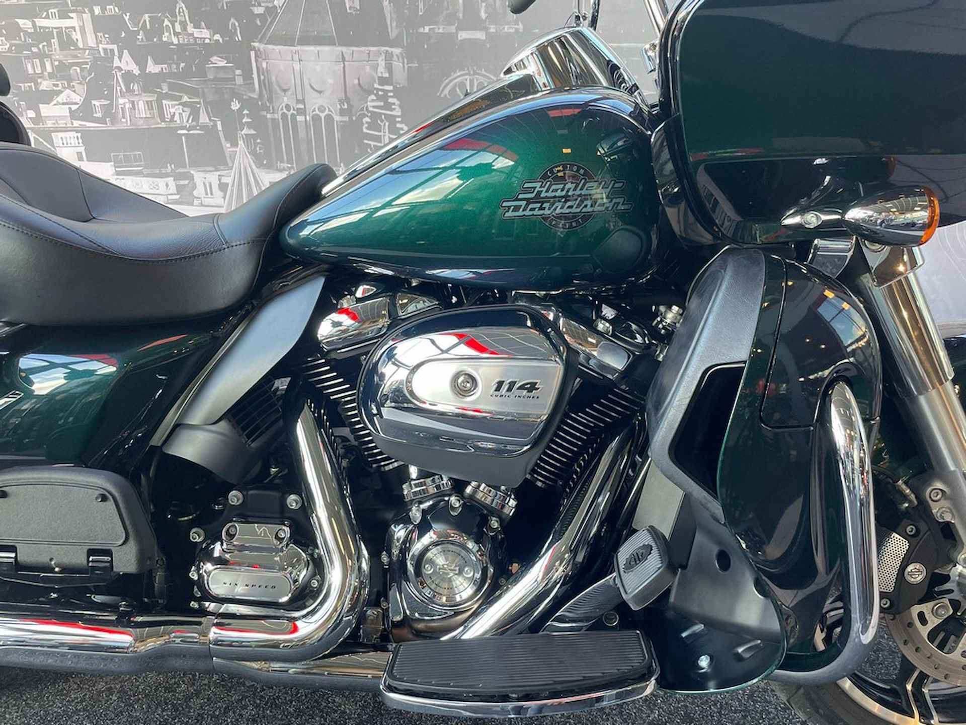 Harley-Davidson ROAD GLIDE LIMITED - 2/8