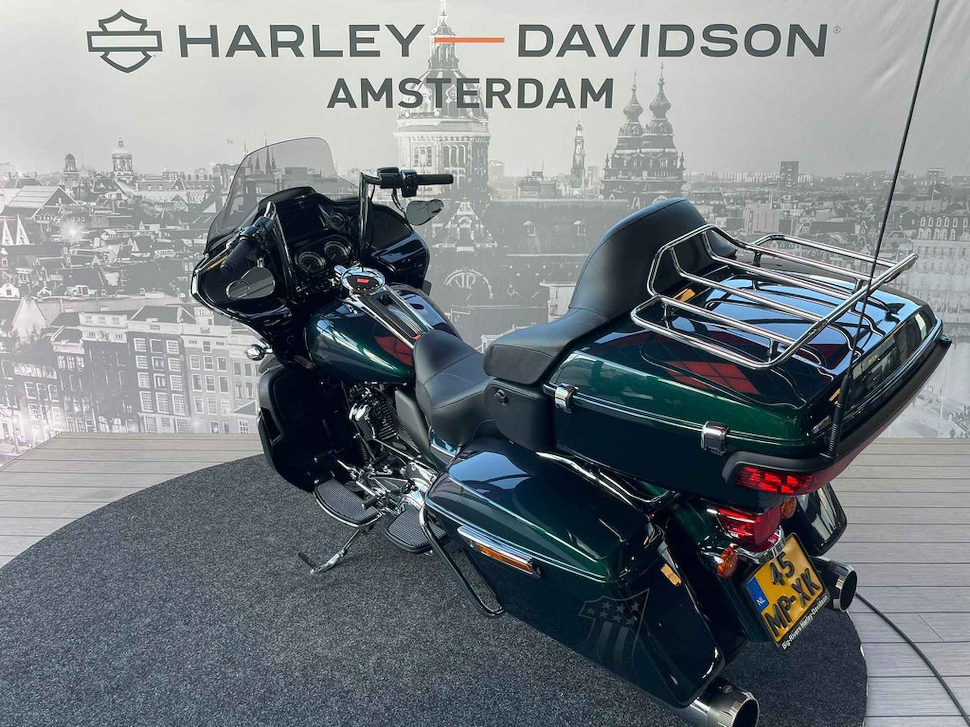 Harley-Davidson ROAD GLIDE LIMITED - 6/8