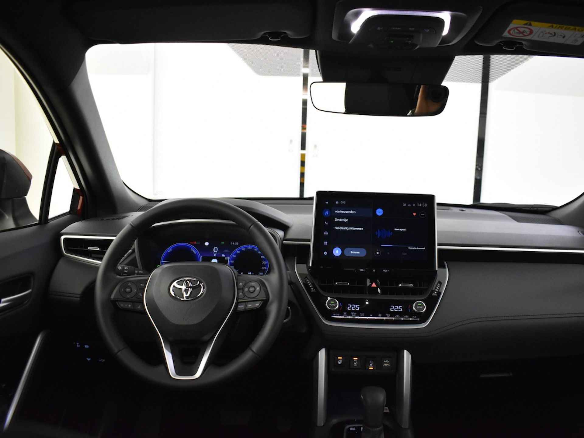 Toyota Corolla Cross 1.8 Hybrid Style Limited | LED | Stoel- & stuurverwarming - 4/38