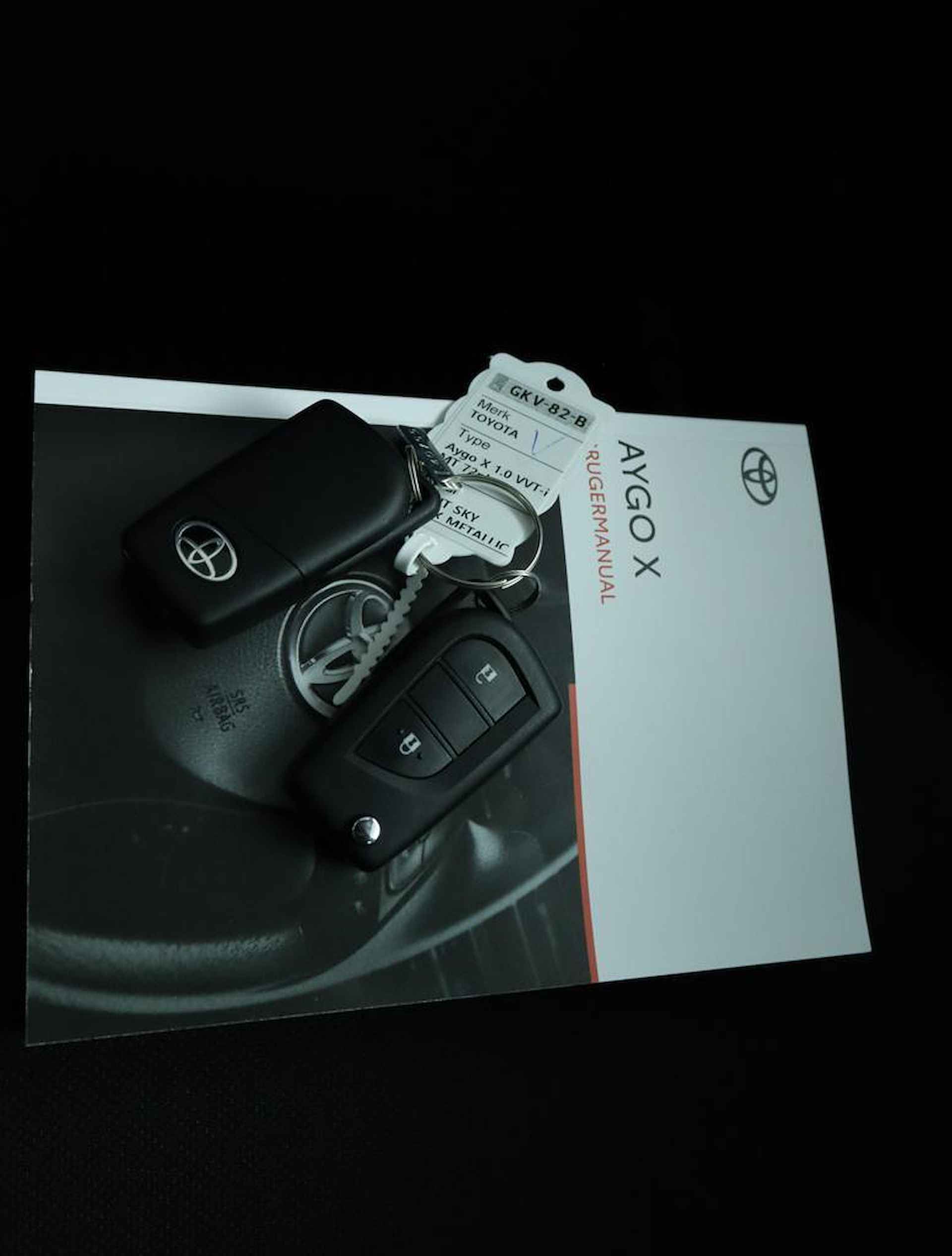 Toyota Aygo X 1.0 VVT-i MT first | Lm velgen | Adaptive Cruise Control | Achteruitrijcamera | Stoelverwarming | - 11/46