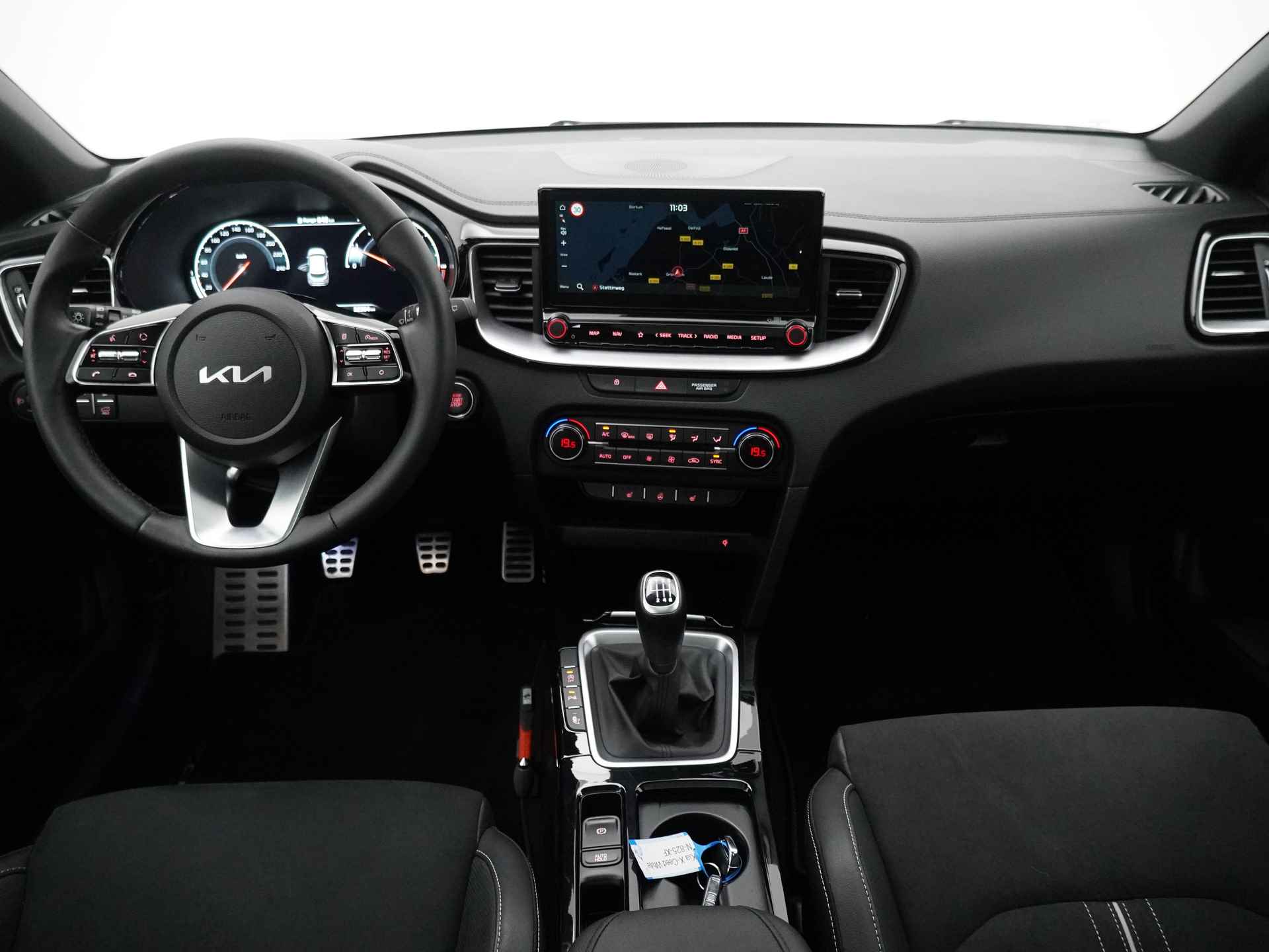 Kia Xceed 1.0 T-GDi Black Edition - Automatische achterklep - Navigatie - Glazen schuif-/kanteldak - Fabrieksgarantie tot 02-2029 - 33/40