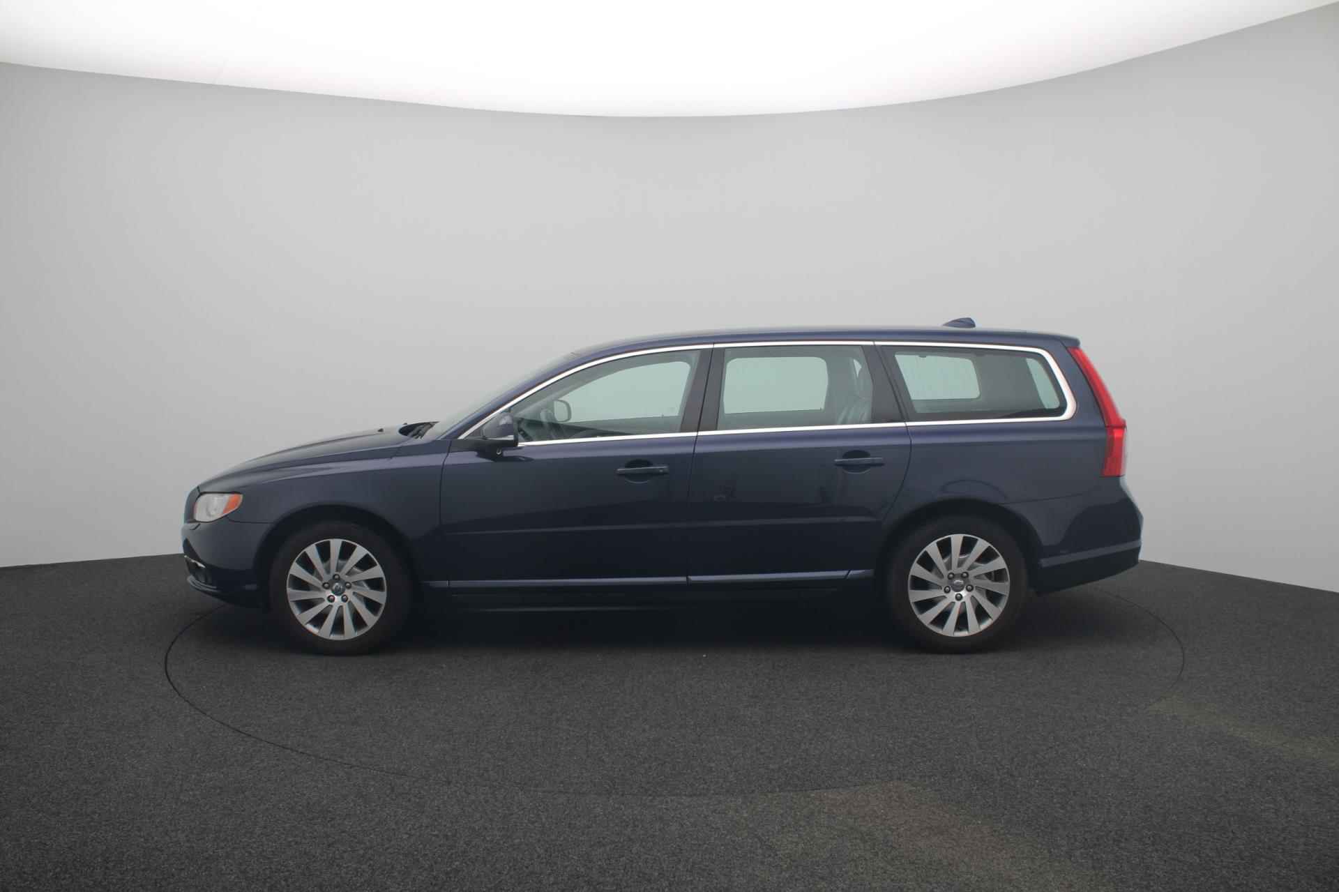 Volvo V70 1.6 T4 Limited Edition - 4/40