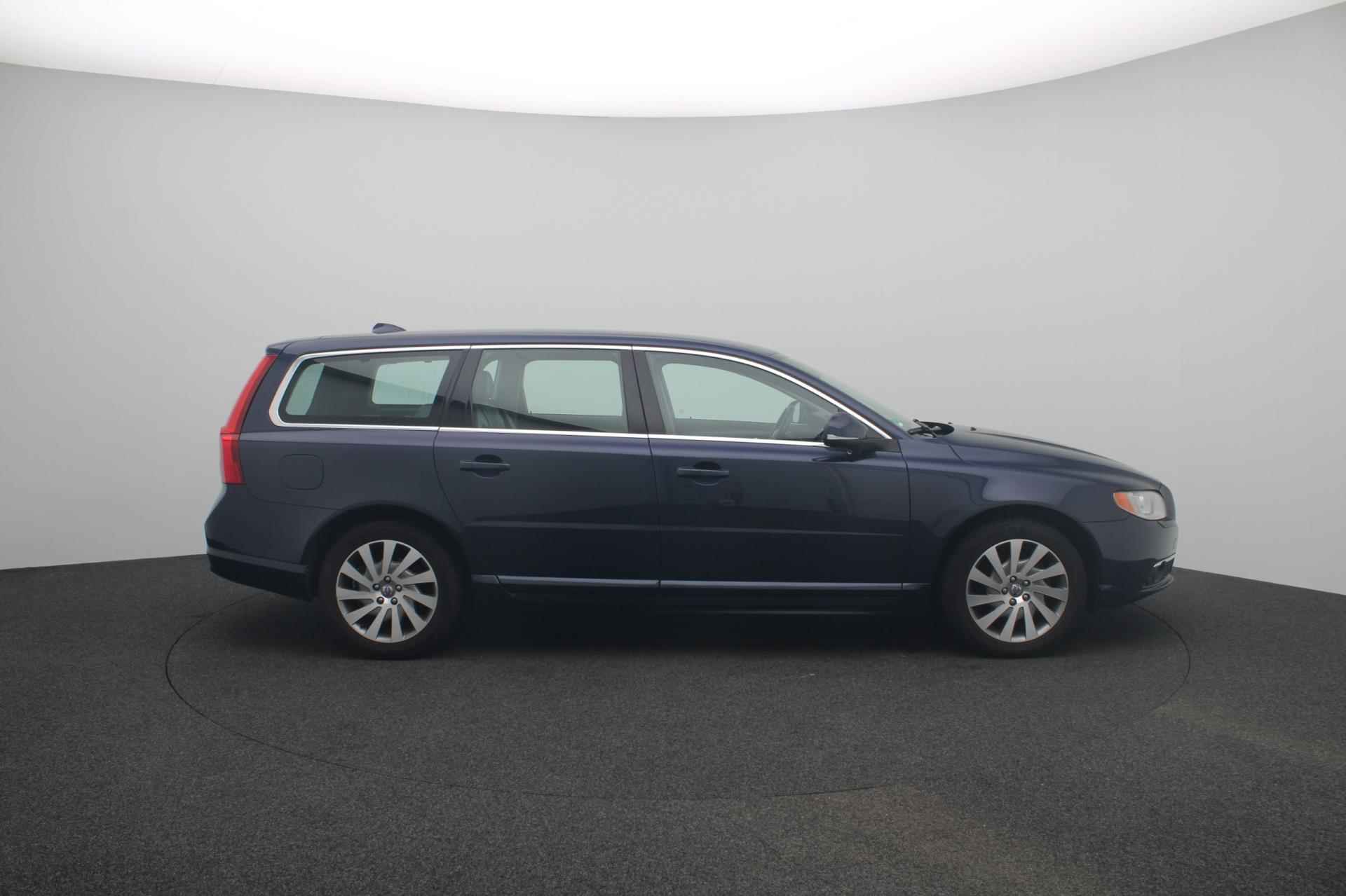 Volvo V70 1.6 T4 Limited Edition - 12/40