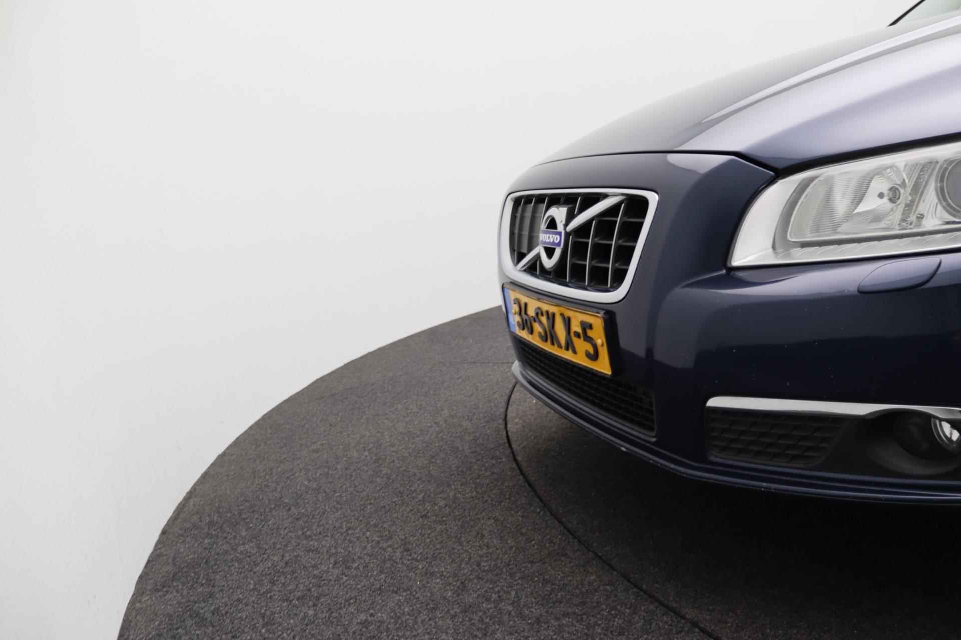 Volvo V70 1.6 T4 Limited Edition - 31/40