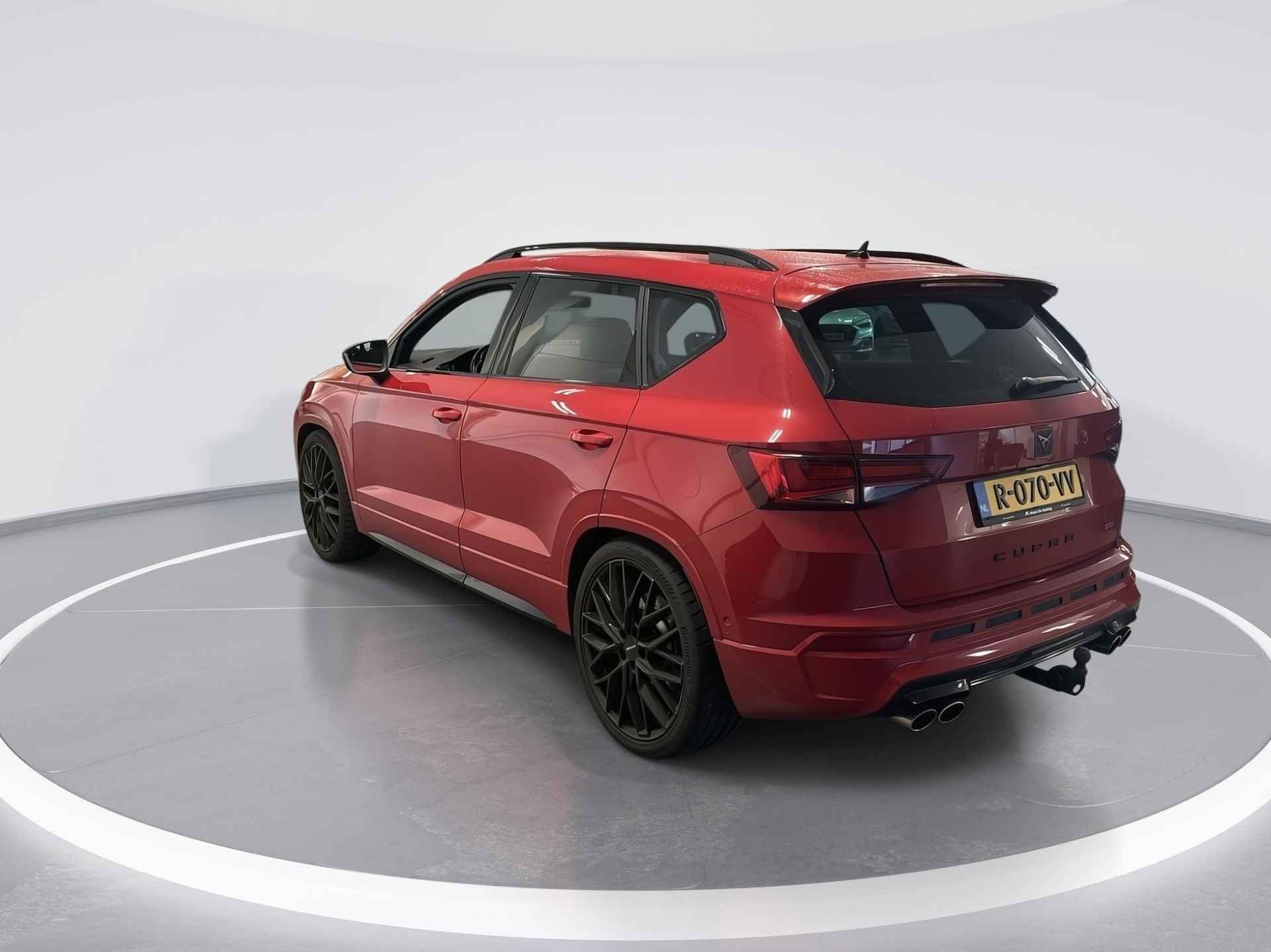 CUPRA Ateca 2.0 Tsi 300pk DSG 4DRIVE · Apple Car Play · Navi · Keyless · Dodehoeksensor · Trekhaak elektrisch wegklap. · 360 Camera · Beats Audio · Elek. Achterklep  · 20'' Inch · - 3/6