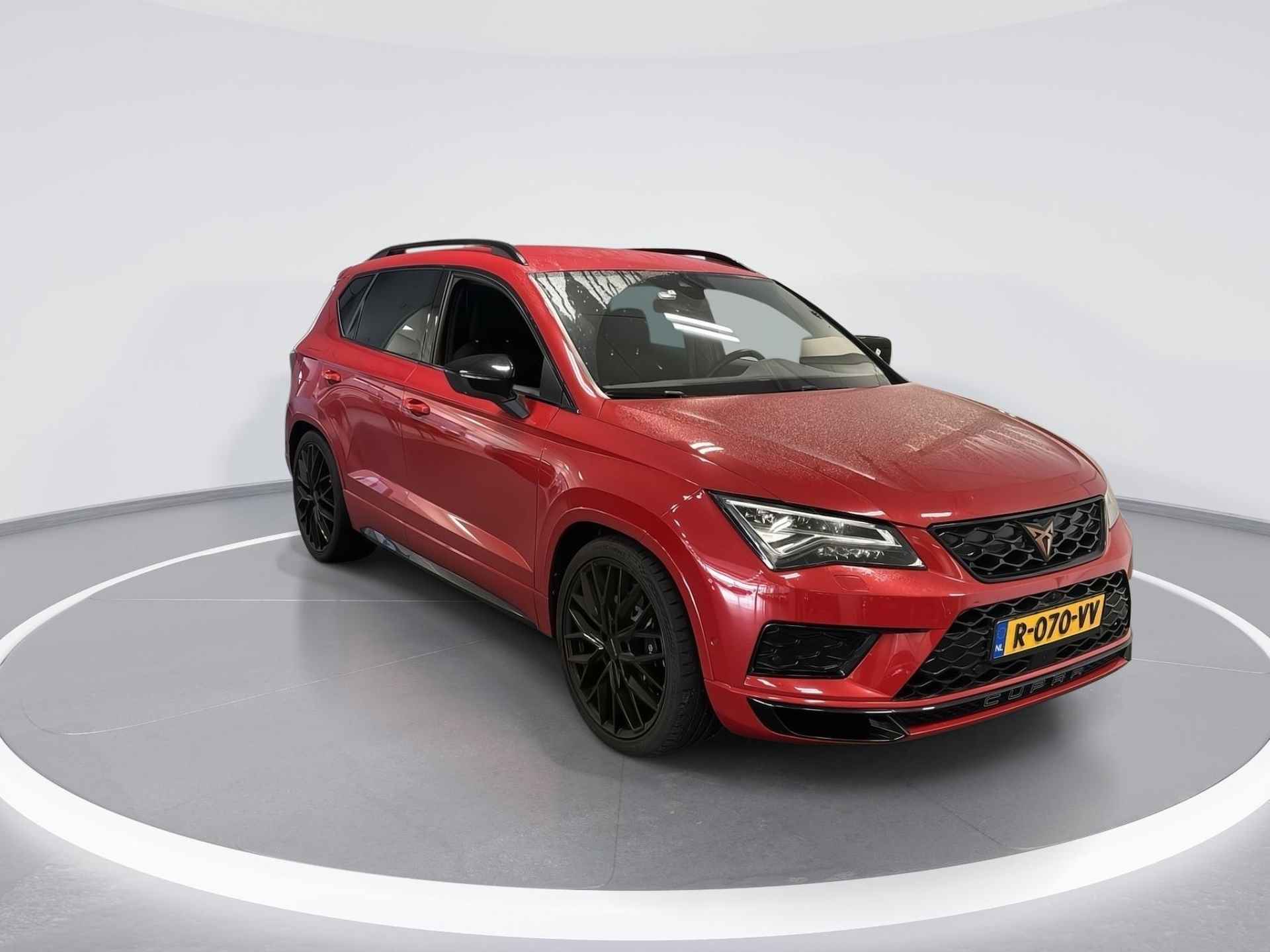 CUPRA Ateca 2.0 Tsi 300pk DSG 4DRIVE · Apple Car Play · Navi · Keyless · Dodehoeksensor · Trekhaak elektrisch wegklap. · 360 Camera · Beats Audio · Elek. Achterklep  · 20'' Inch · - 5/6