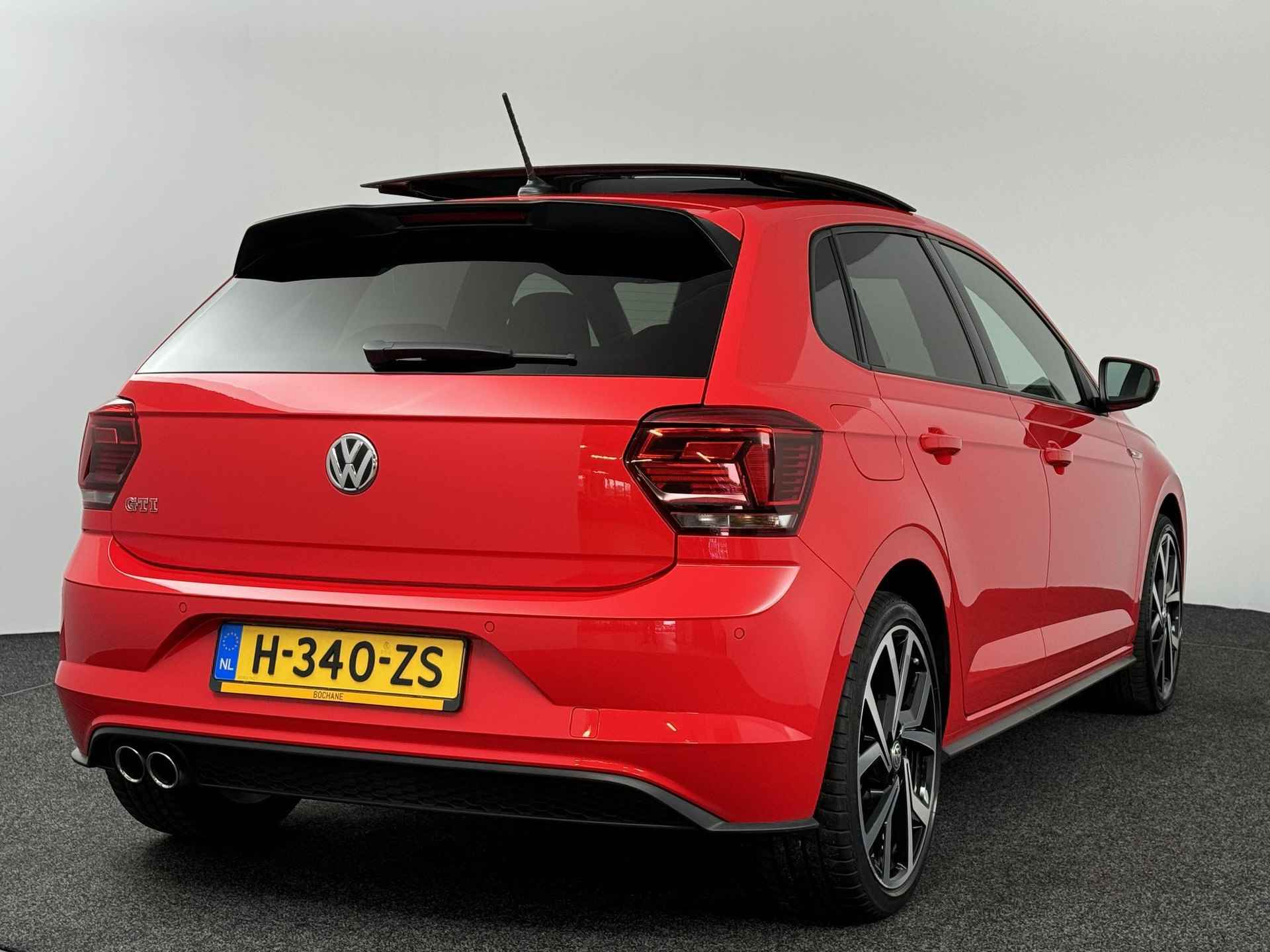 Volkswagen Polo 2.0 TSI GTI | Keyless | Panoramadak | LED | 18 inch - 3/45