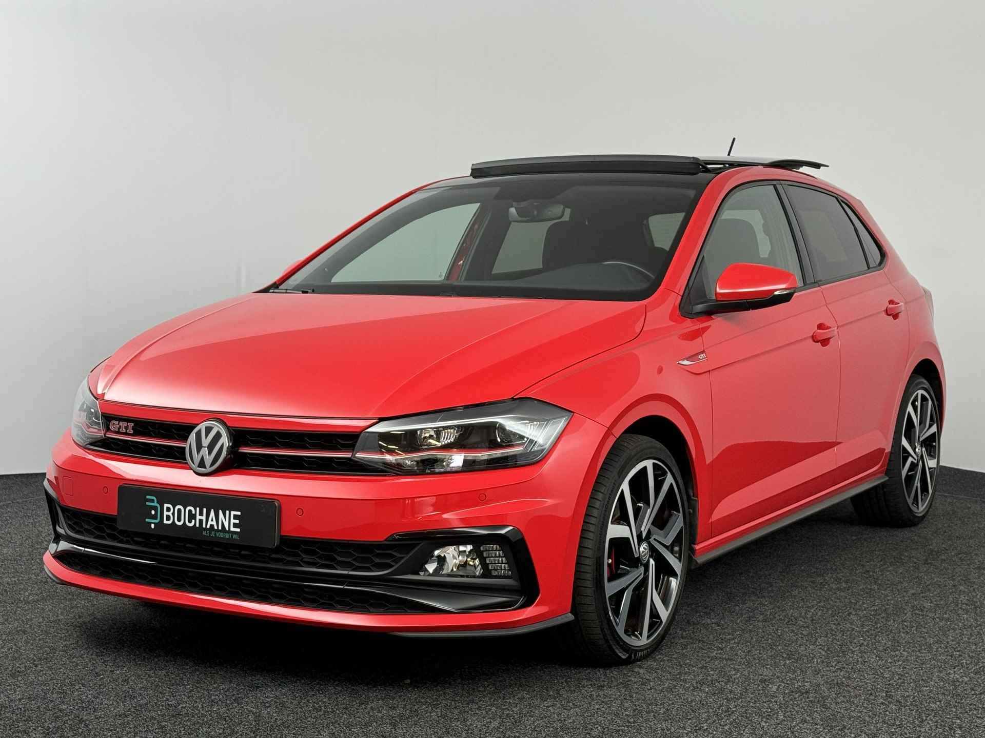 Volkswagen Polo 2.0 TSI GTI | Keyless | Panoramadak | LED | 18 inch - 25/45