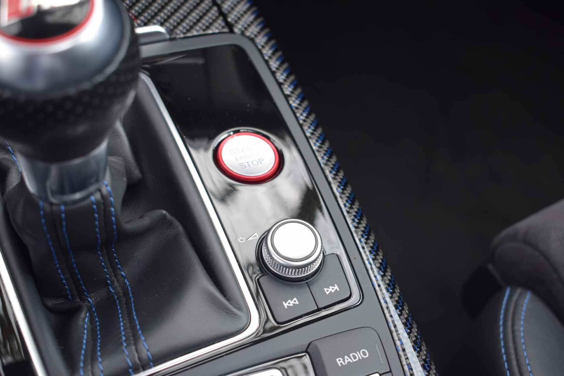 Audi RS6 Avant 4.0 TFSI RS 6 quattro perfomance / Milltek / Dealer onderhouden / 2 sets wielen - 46/104