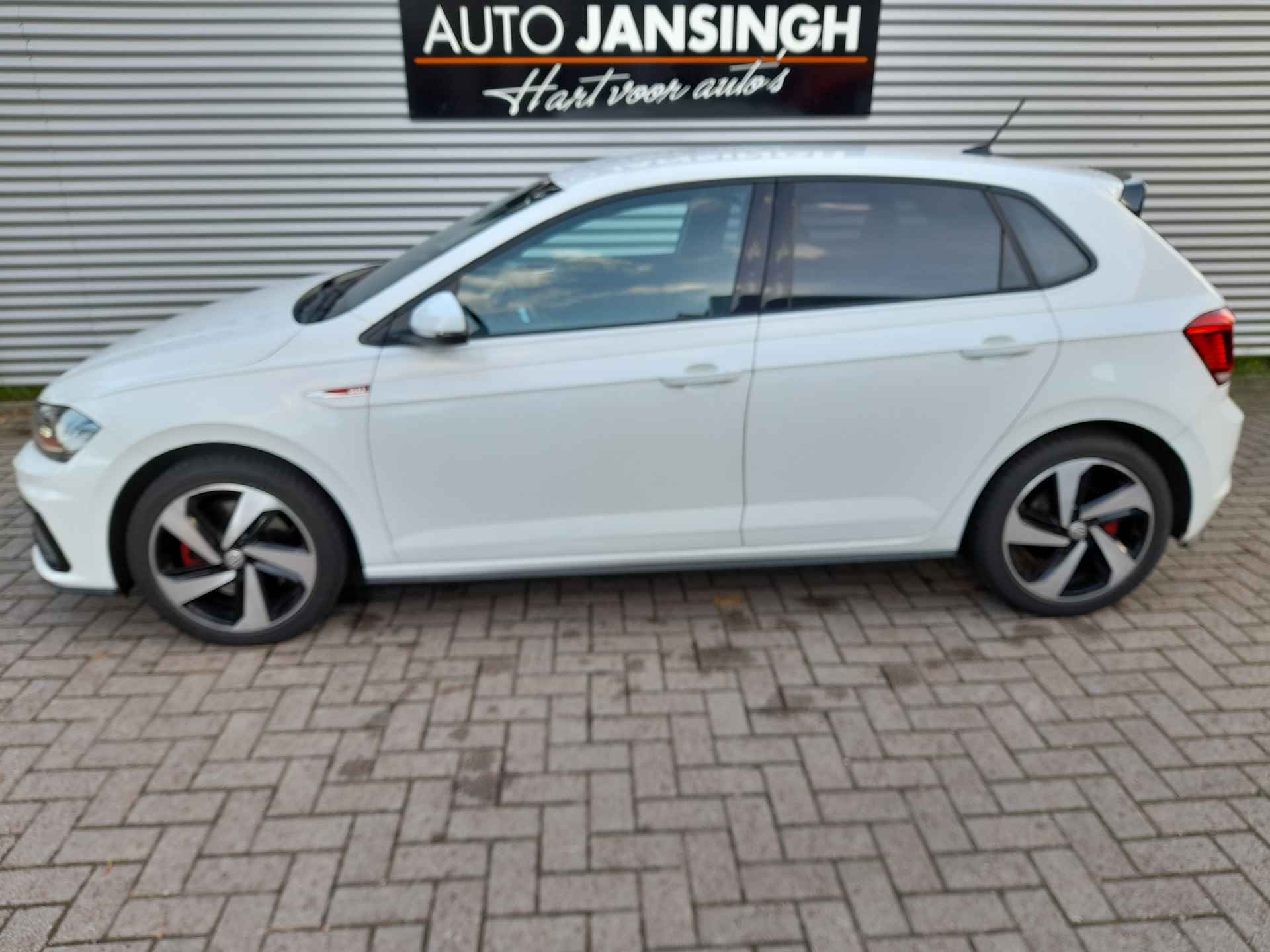 Volkswagen Polo 2.0 TSI GTI Automaat | Clima | Cruise | Navigatie | LM Velgen | Privacy glas | RIJKLAARPRIJS INCL 12 MAANDEN GARANTIE EN BEURT - 3/36