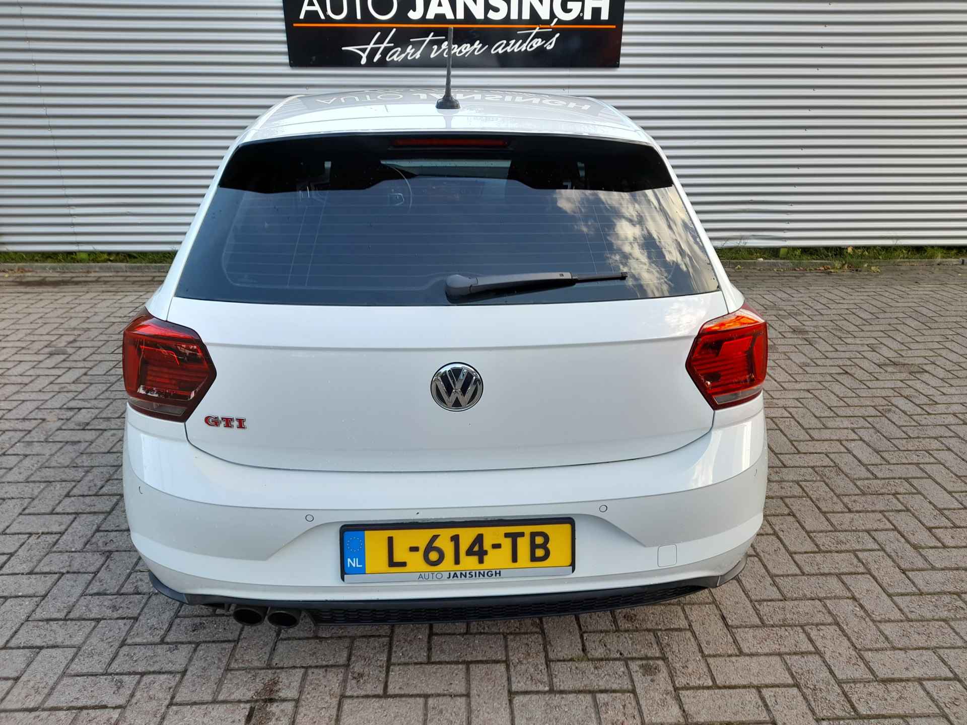 Volkswagen Polo 2.0 TSI GTI Automaat | Clima | Cruise | Navigatie | LM Velgen | Privacy glas | RIJKLAARPRIJS INCL 12 MAANDEN GARANTIE EN BEURT - 4/36