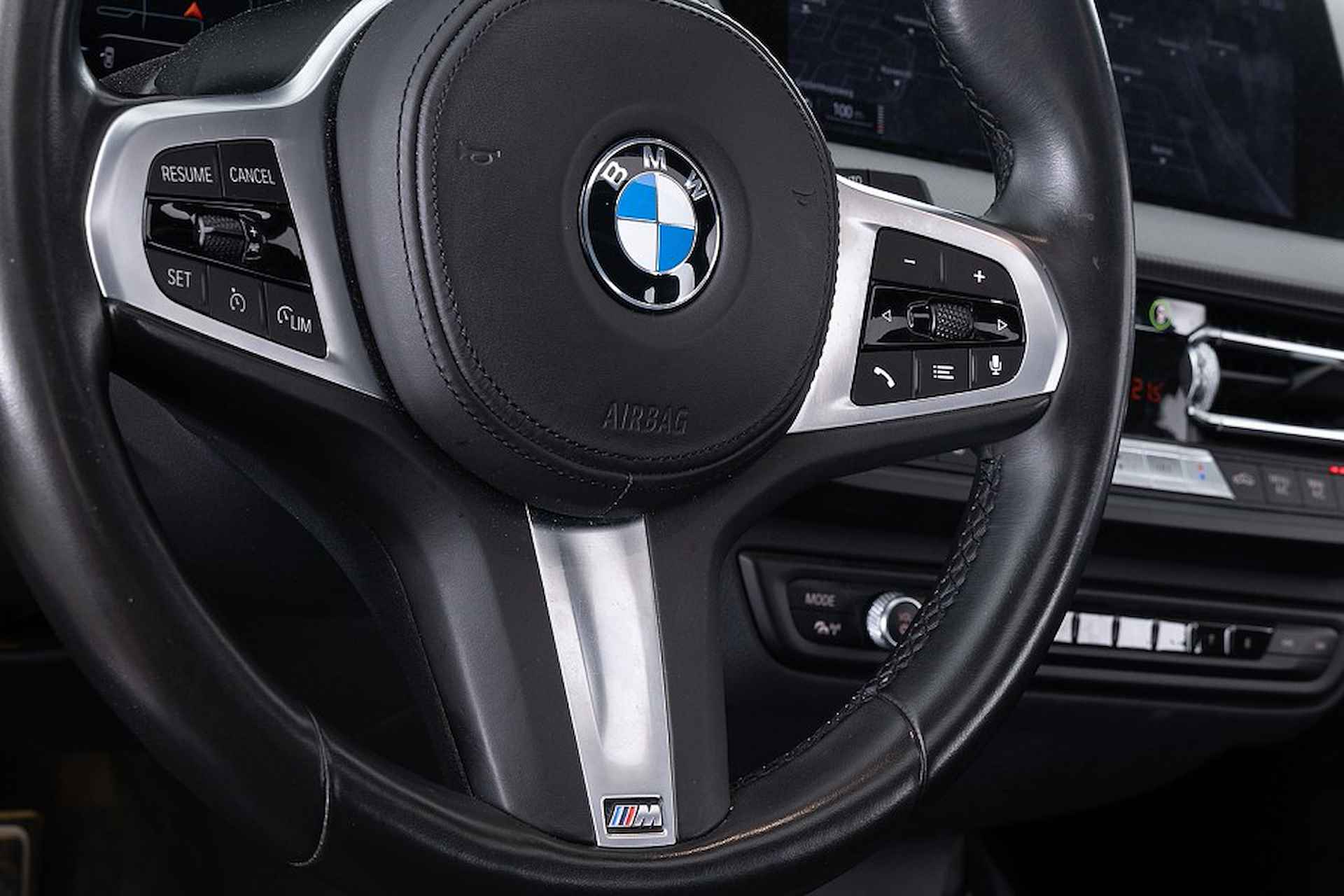 BMW 1 Serie 118 i High Executive Edition M-Sport | PANORAMADAK | LEDER - 21/44