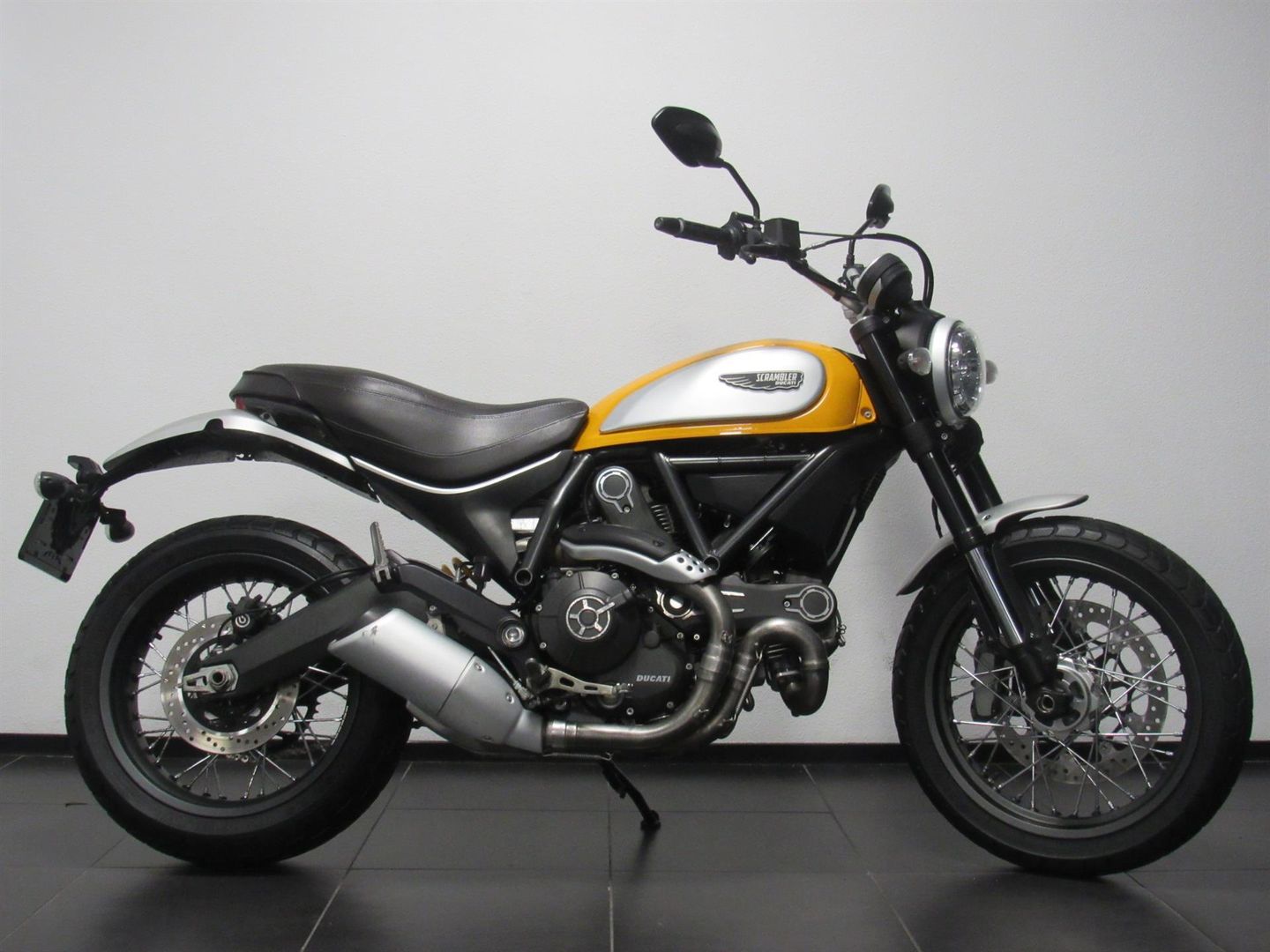 Ducati SCRAMBLER CLASSIC - 2016