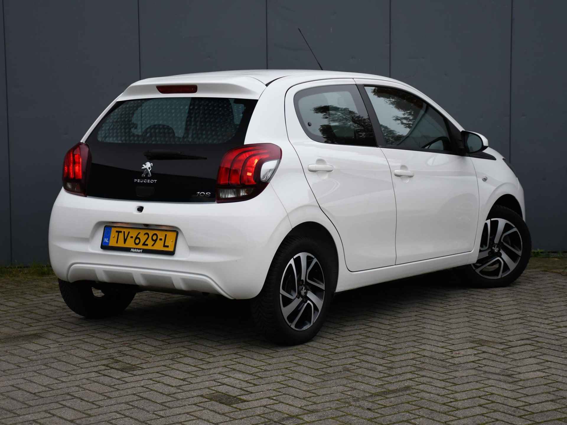 Peugeot 108 Allure 1.0 e-VTi 72pk DAB | CAMERA | APPLE CARPLAY | 15''LM | CLIMA | USB | 12MND GARANTIE - 4/28