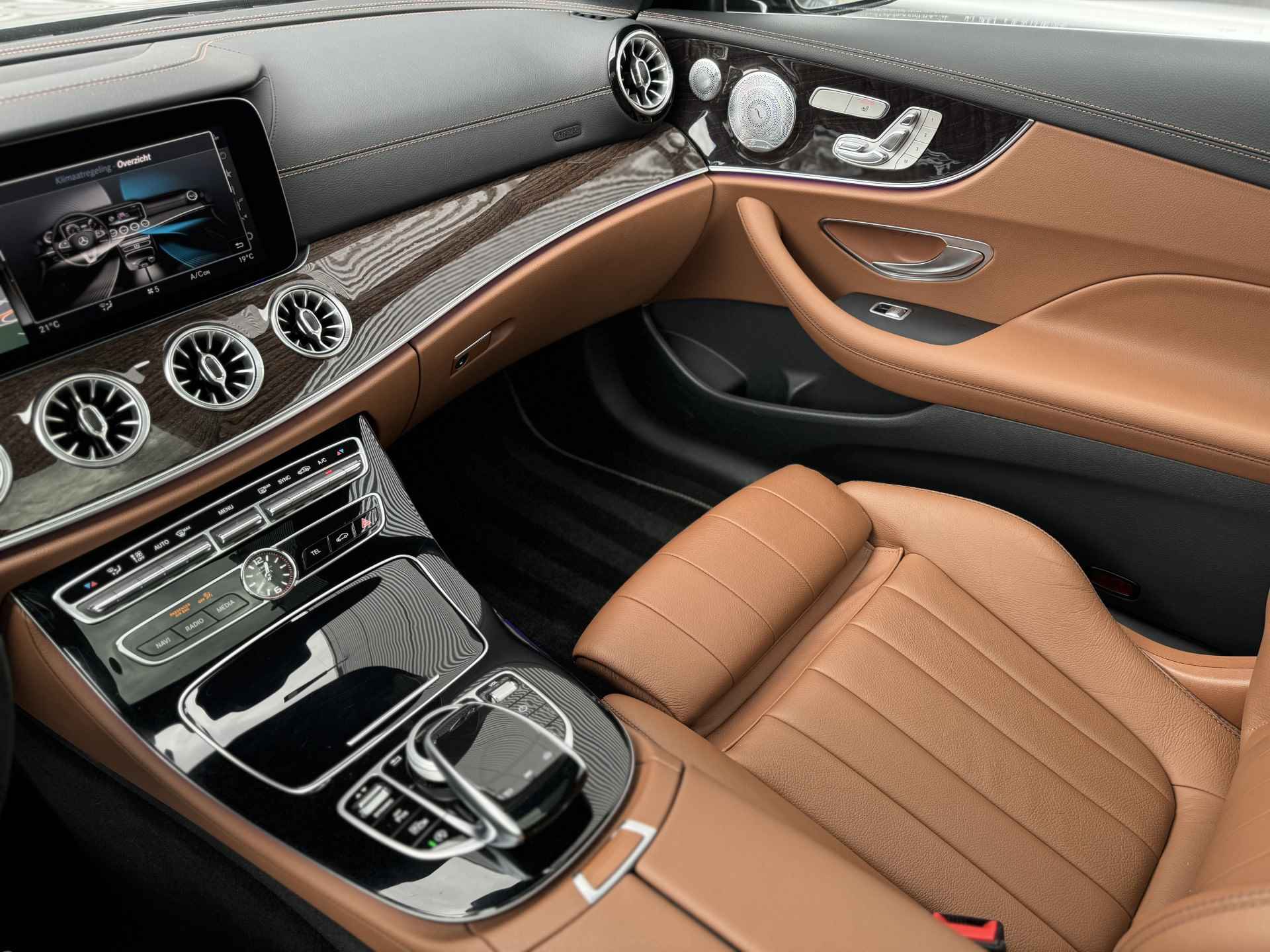 Mercedes-Benz E-Klasse Coupé 200 AMG | Panorama | Widescreen | Burmester | Memory | Leder | 20" AMG | - 13/25