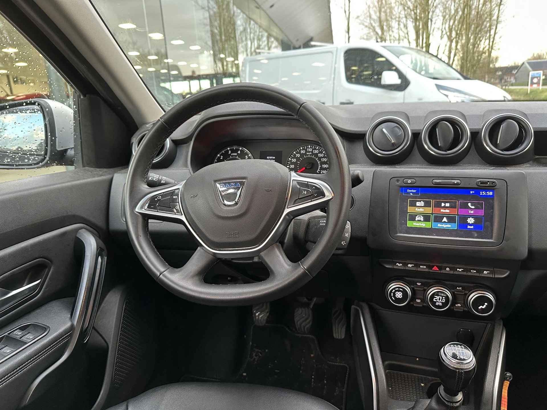 Dacia Duster 1.2 TCe 125 4x4 Prestige | Trekhaak | Navi | Clima | Leder | Cruise | Keyless | 360° camera | NL-auto + dealer onderhouden! - 16/27