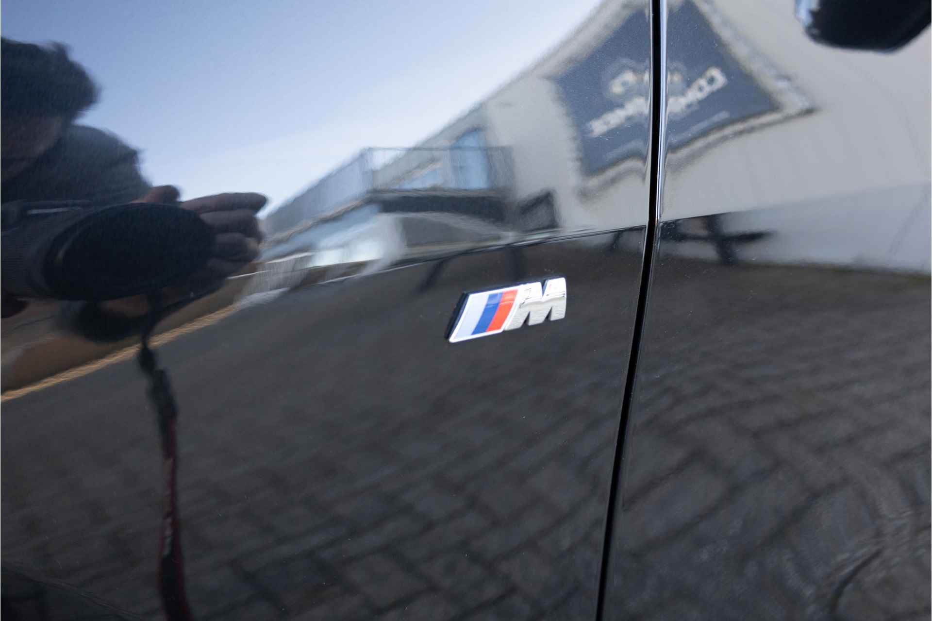 BMW 1-serie 118i M Sport ✅ALS NIEUW! ✅PANO✅BTW✅Dealeronderhouden✅1JaarBOVAG - 12/30