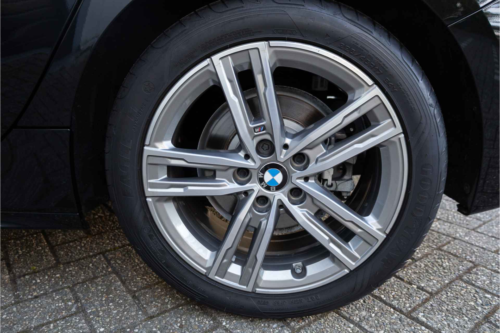 BMW 1-serie 118i M Sport ✅ALS NIEUW! ✅PANO✅BTW✅Dealeronderhouden✅1JaarBOVAG - 13/30