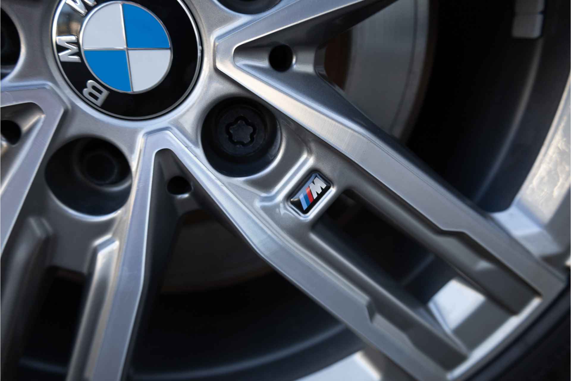 BMW 1-serie 118i M Sport ✅ALS NIEUW! ✅PANO✅BTW✅Dealeronderhouden✅1JaarBOVAG - 14/30