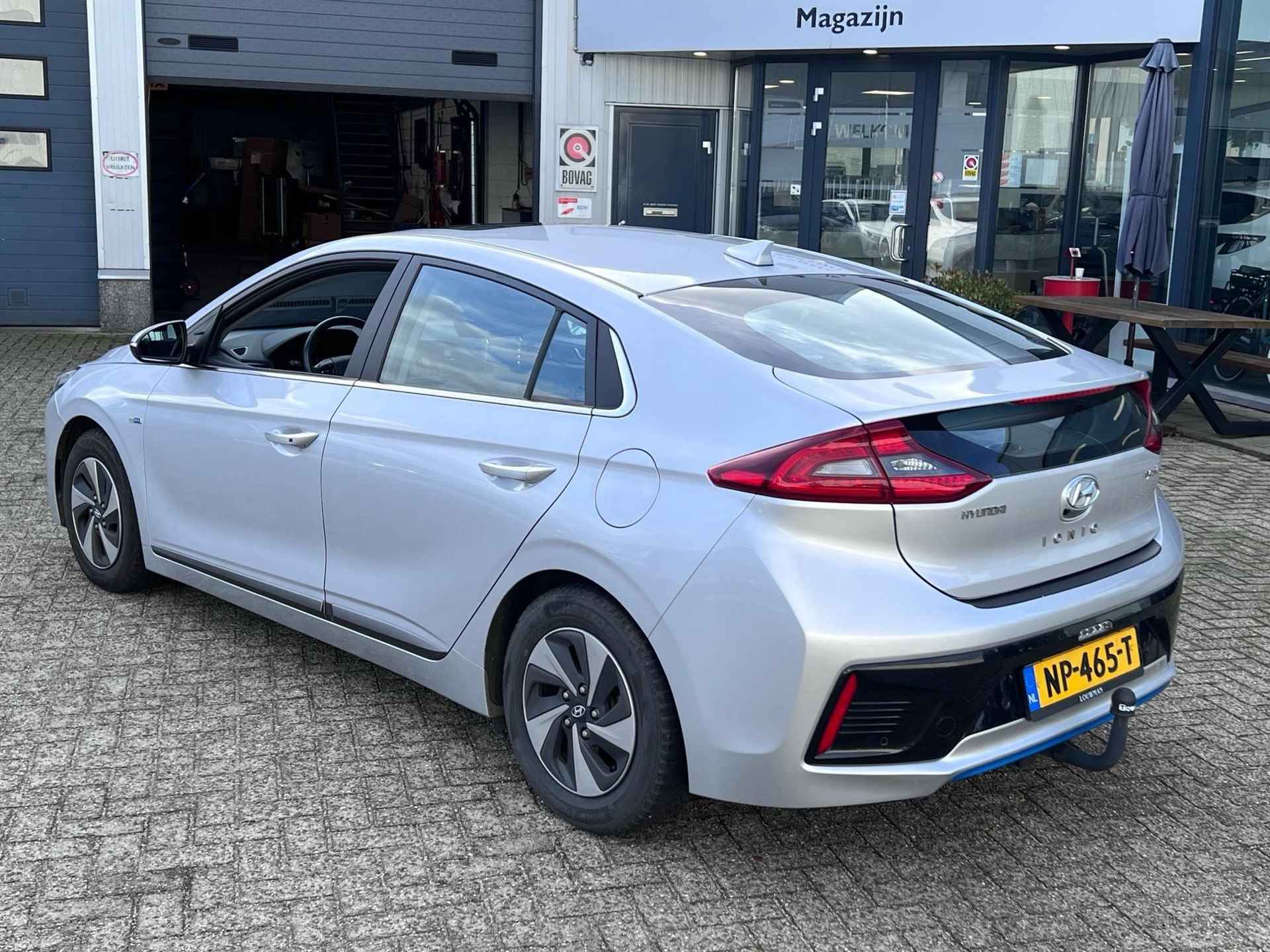 Hyundai IONIQ 1.6 GDi Premium Sky - 4/12