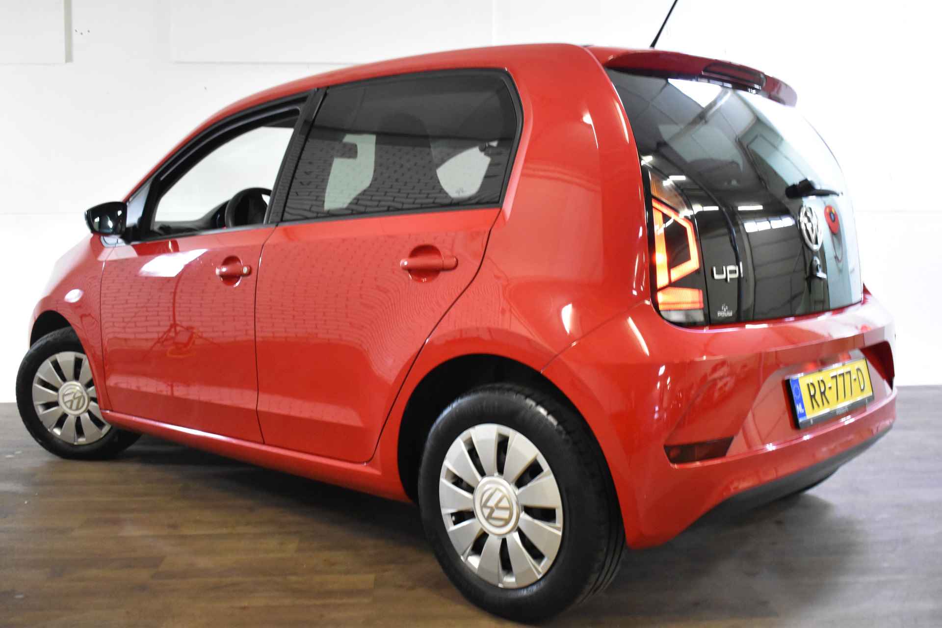 Volkswagen up! 1.0 BMT MOVE UP! AIRCO/BLUETOOTH/ELEKTR.RAMEN - 8/26