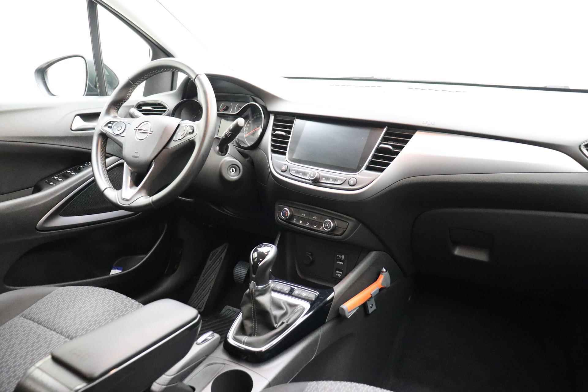 Opel Crossland X 1.2 Edition | Navigatie | Trekhaak | Parkeersensoren | Lichtmetalen Velgen | Weinig Kilometers | Dealeronderhouden | Hoge instap - 4/30