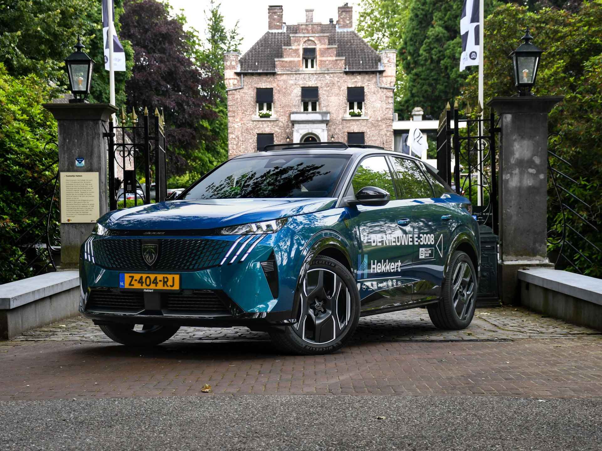 Peugeot e-3008 GT 73 kWh 213pk Automaat ADAPT. CRUISE | SCHUIF-DAK | 20''LM | PDC + 360º CAM. | STANDKACHEL | DODE HOEK | DAB - 2/64