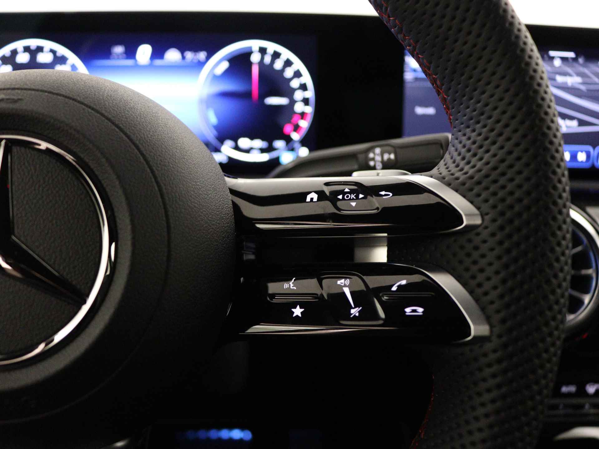 Mercedes-Benz A-Klasse 250 e AMG Line | Premium Pack | Rijassistentiepakket | Nightpakket | KEYLESS GO-comfortpakket | Extra USB-poorten | Sfeerverlichting | MBUX augmented reality voor navigatie | - 20/37