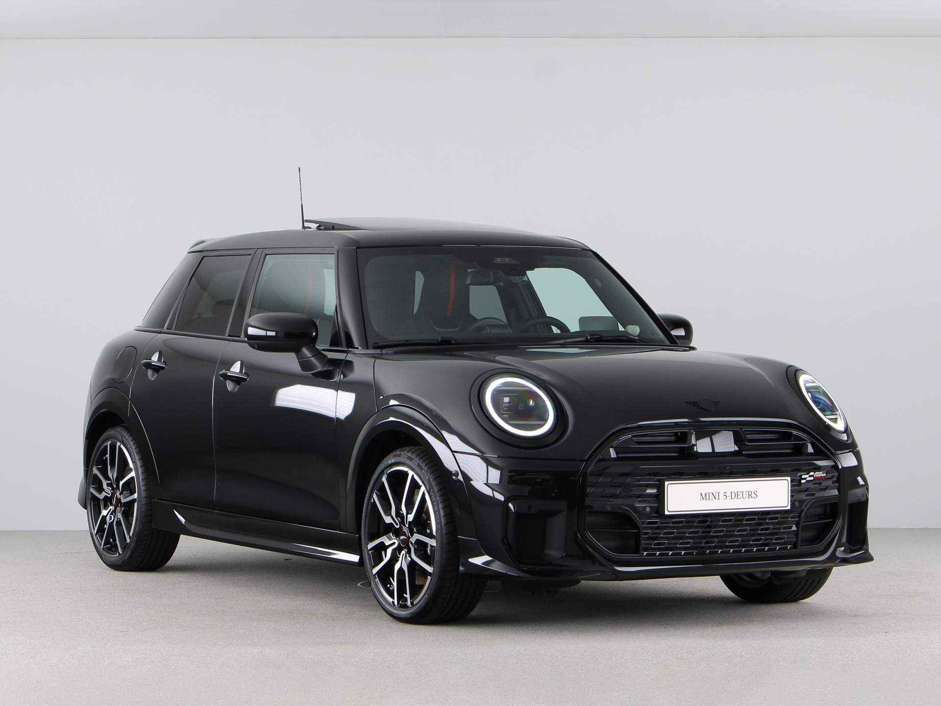 MINI Cooper 5-deurs S John Cooper Works Pakket XL PRIVATE LEASE EUR 738,- (48 mnd/10.000 km) - 8/28