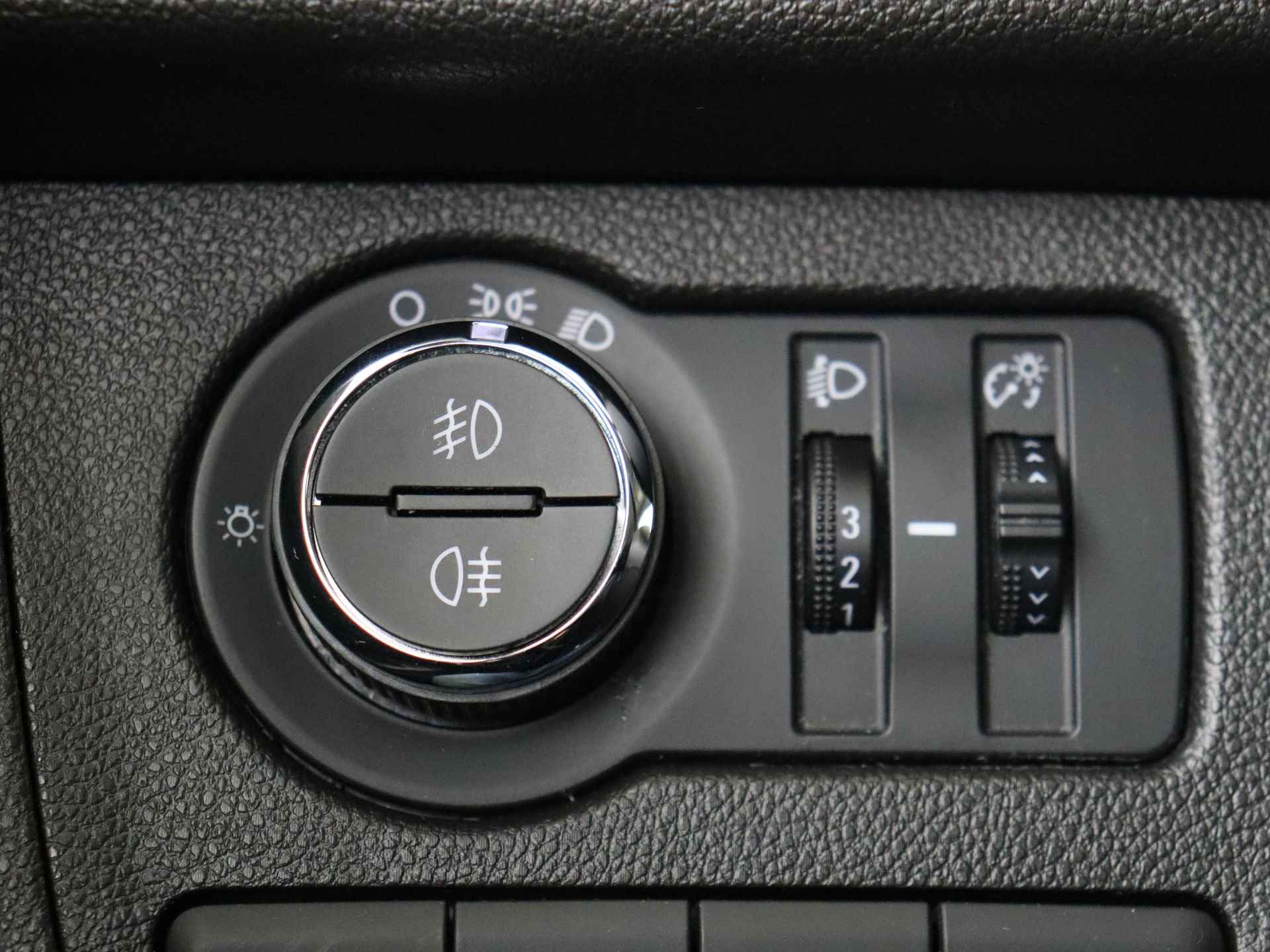 Opel KARL 1.0 Rocks Online Edition Automaat | Navigatie | Airco | Lichtmetalen Velgen - 25/30